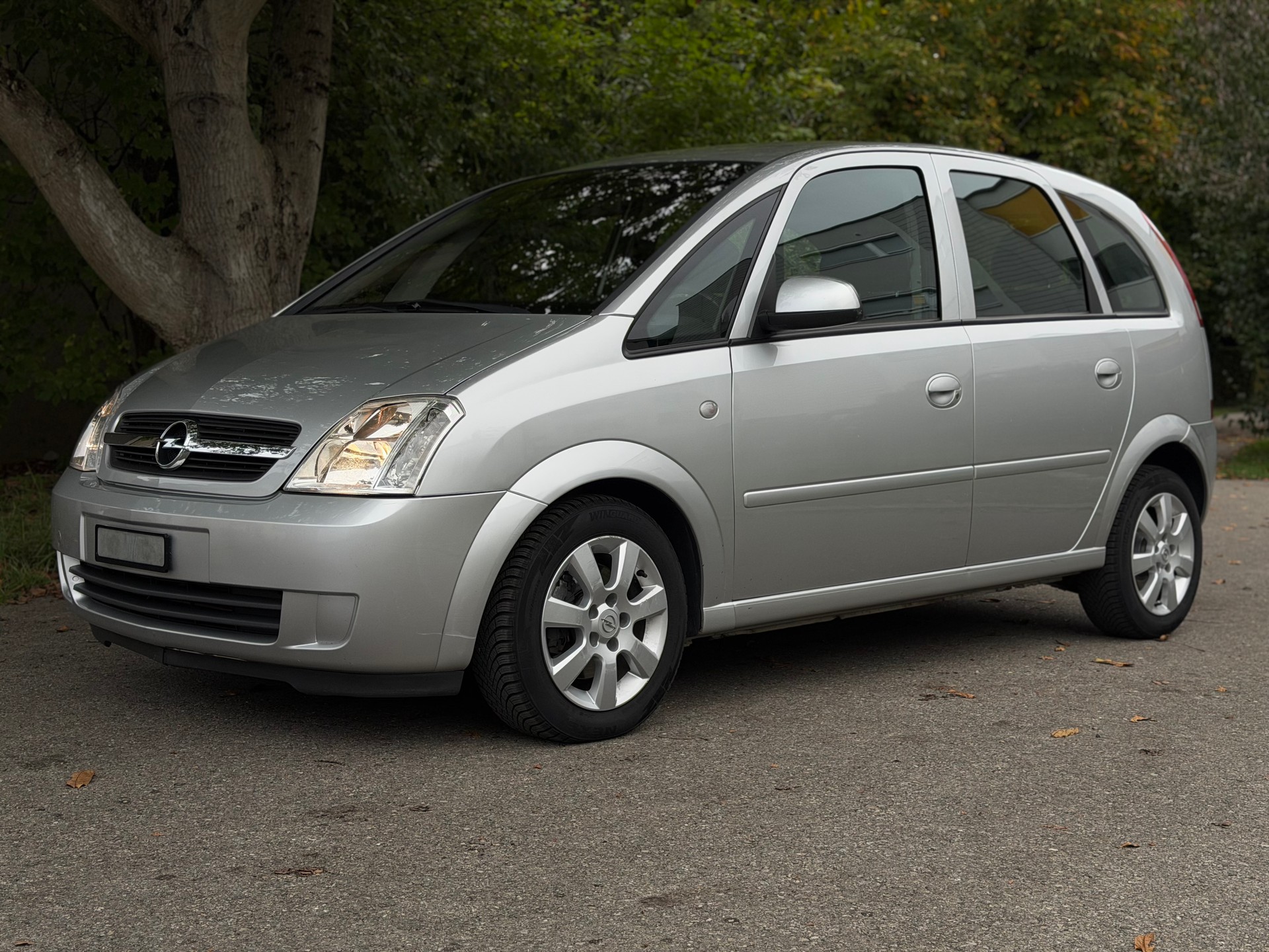 OPEL Meriva 1.7 CDTi Cosmo-image-0