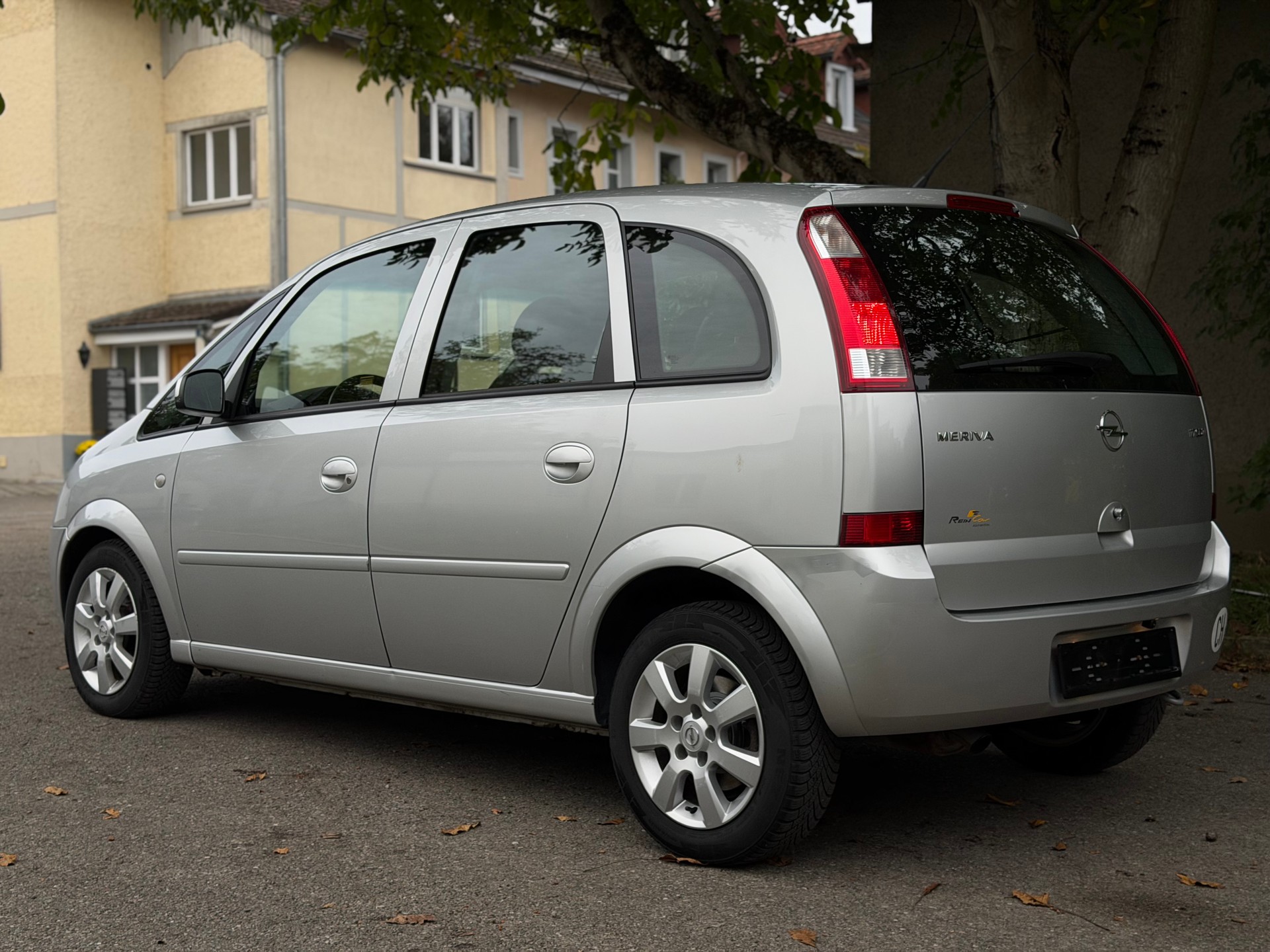 OPEL Meriva 1.7 CDTi Cosmo-image-4