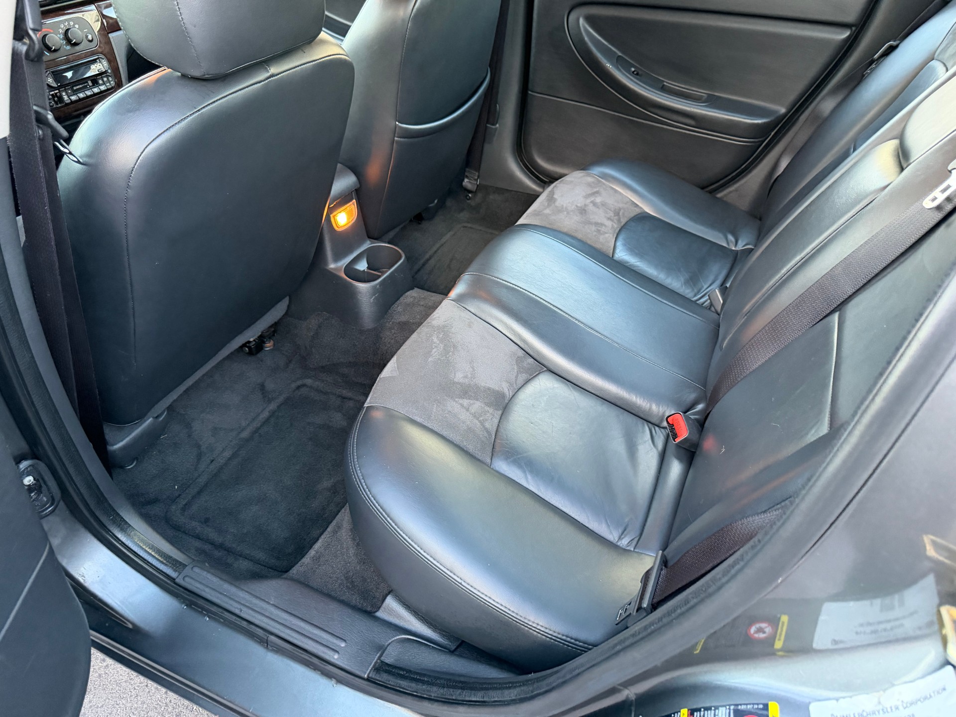CHRYSLER Sebring 2.7 V6 Limited (LX)-image-9