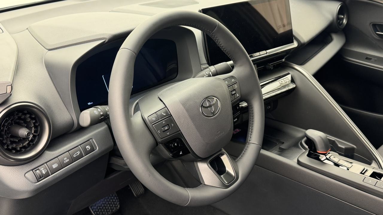 TOYOTA C-HR 2.0 PHEV CVT Style-image-6