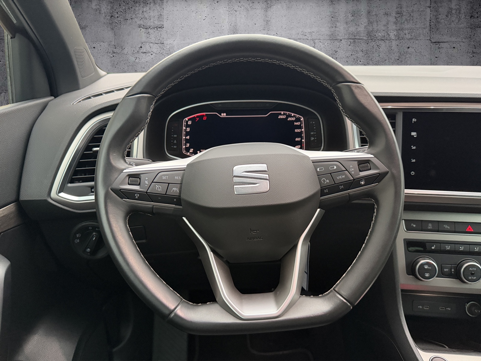 SEAT Ateca 2.0 TSI Hola Xperience DSG 4Drive-image-11