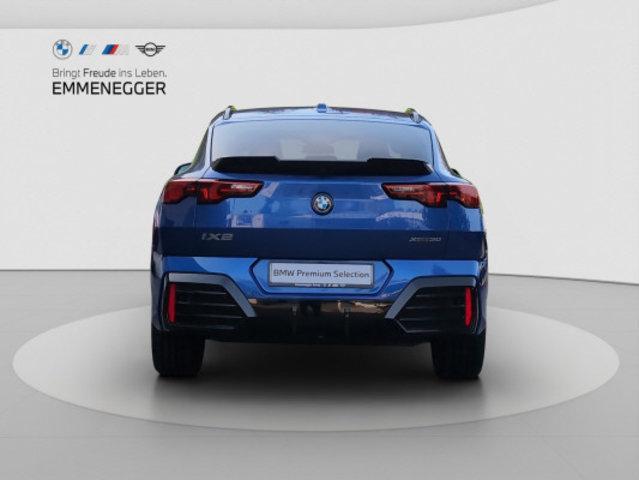 BMW iX2 U10 30 xDrive-image-6