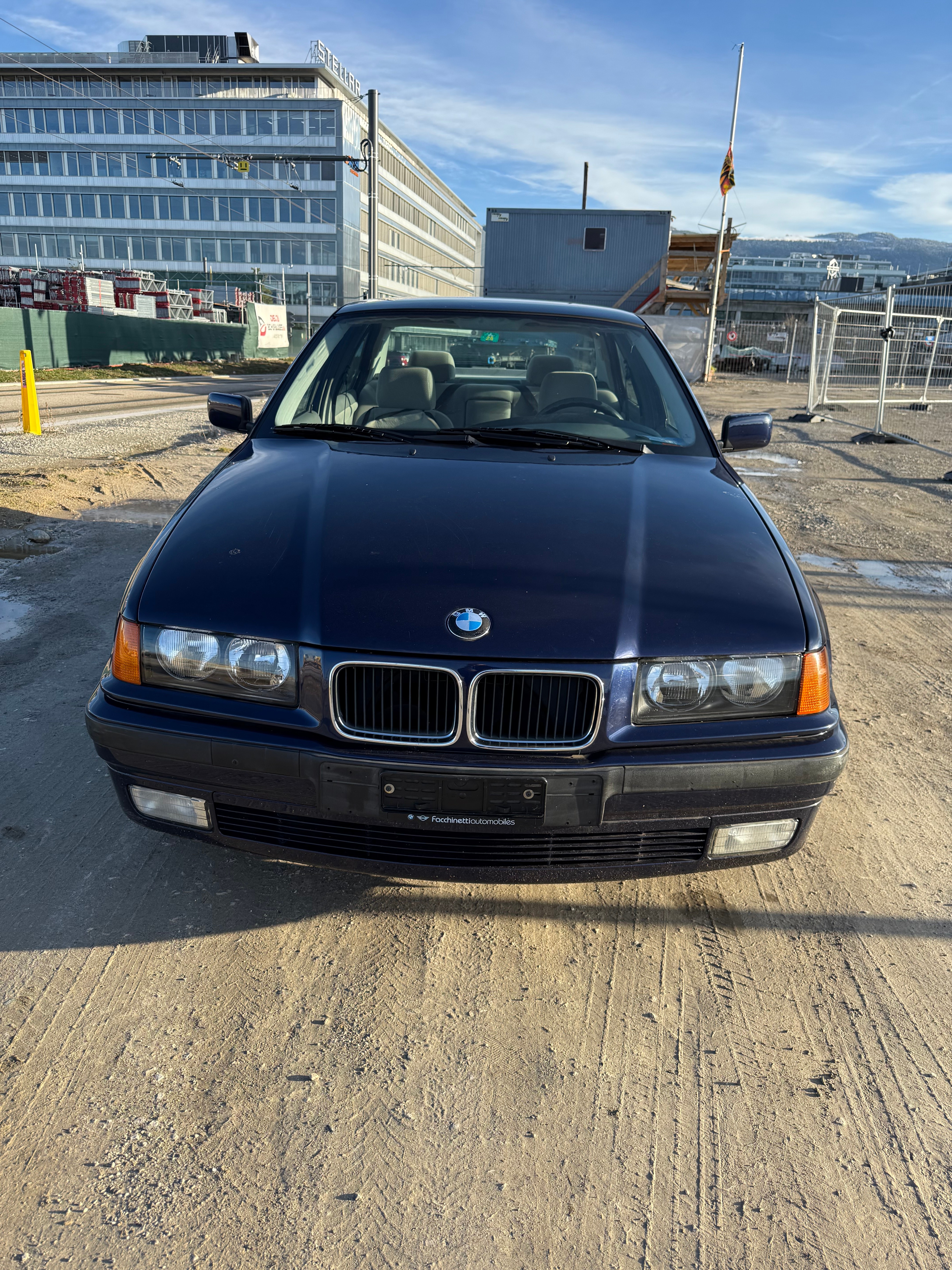 Car photo