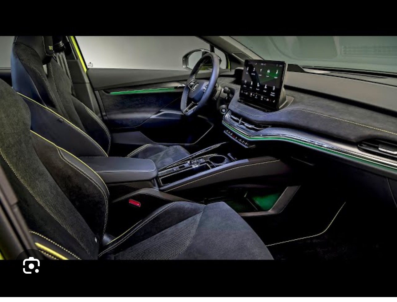 SKODA Enyaq Coupé RS iV 80 4x4-image-4