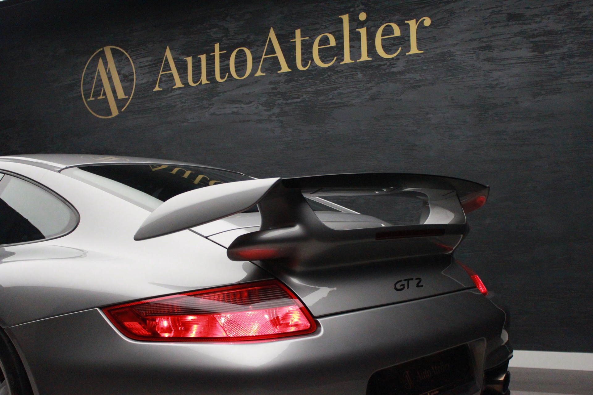 PORSCHE 911 GT2-image-10