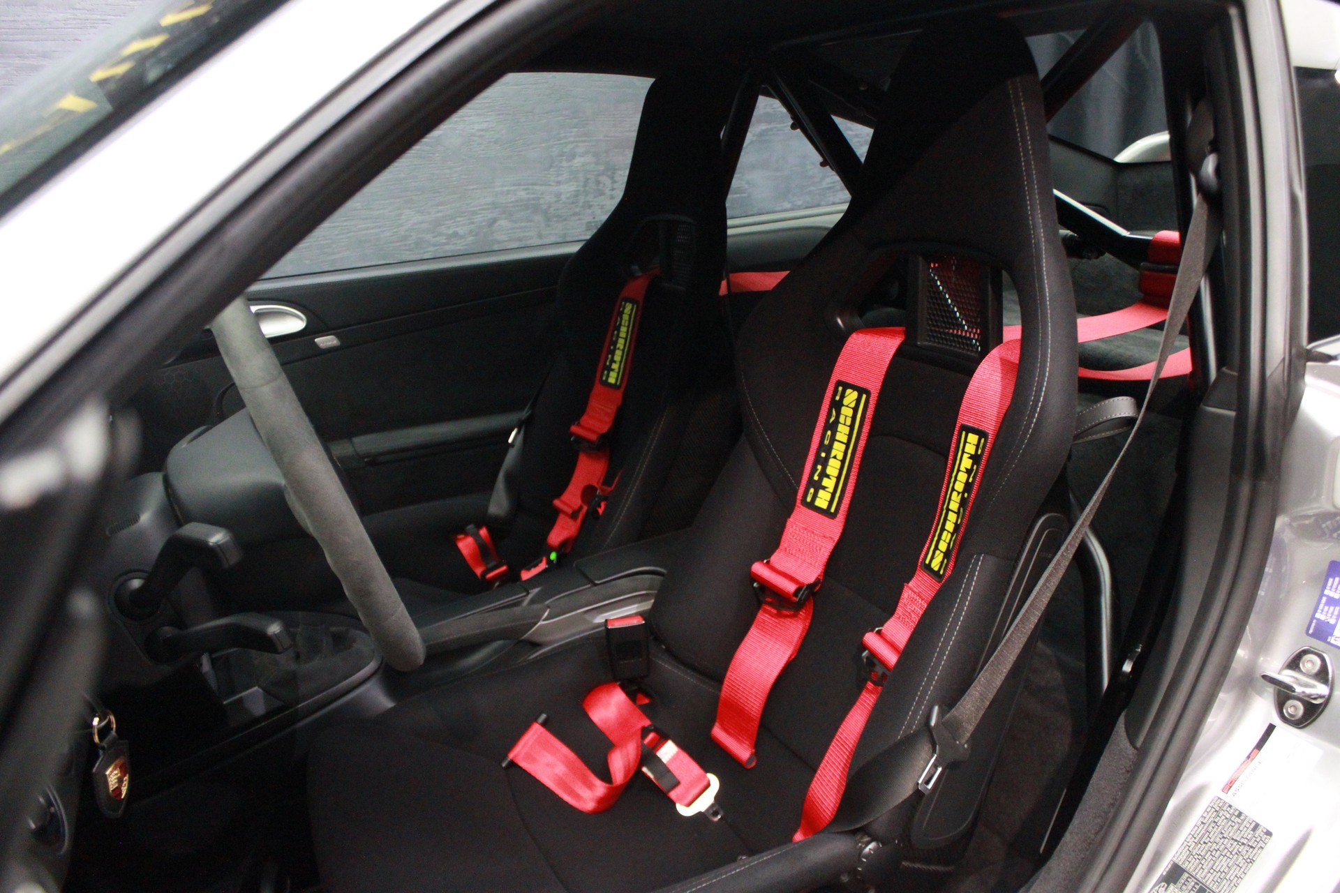 PORSCHE 911 GT2-image-11