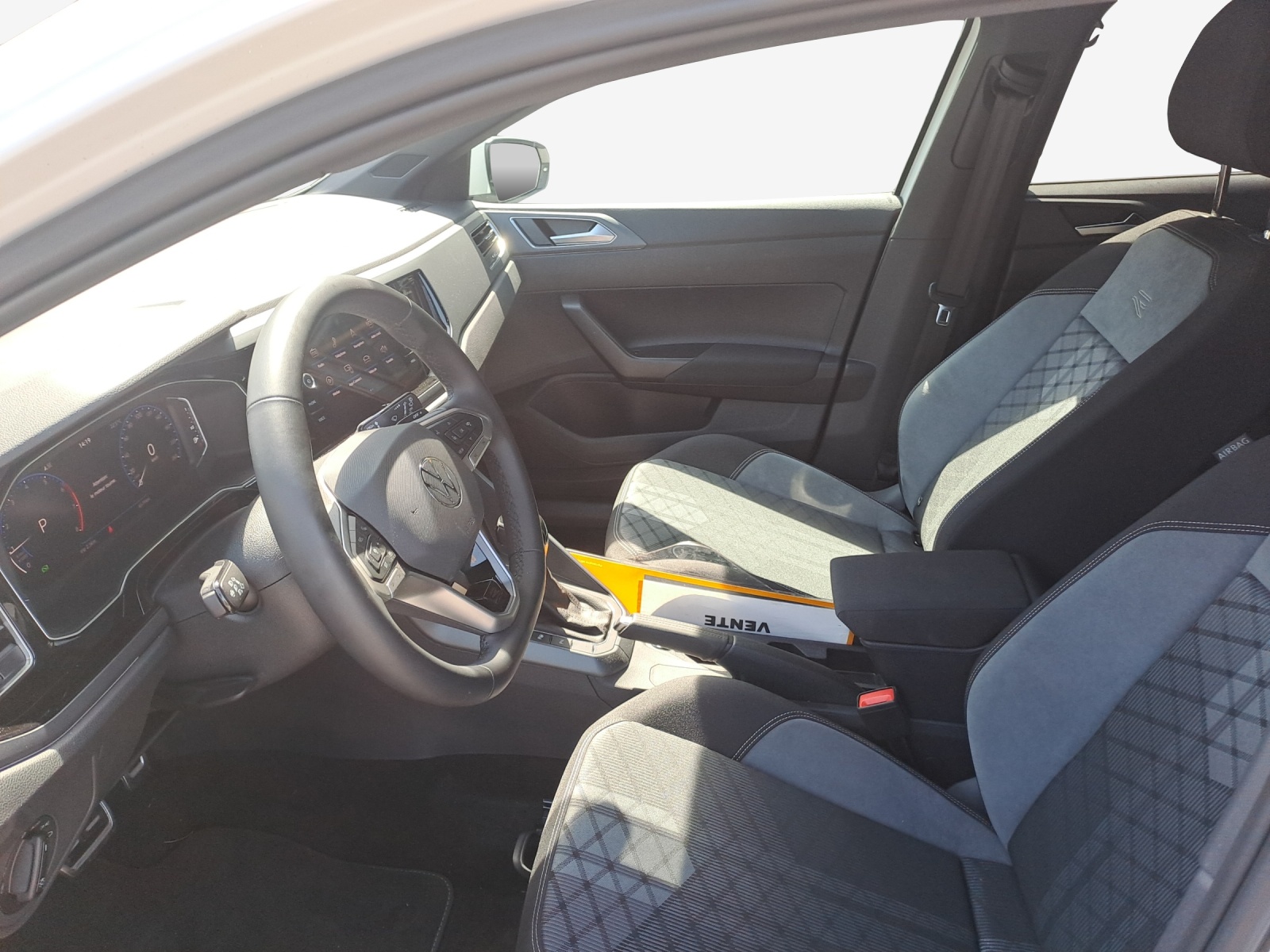VW Polo 1.0 TSI R-Line DSG-image-7