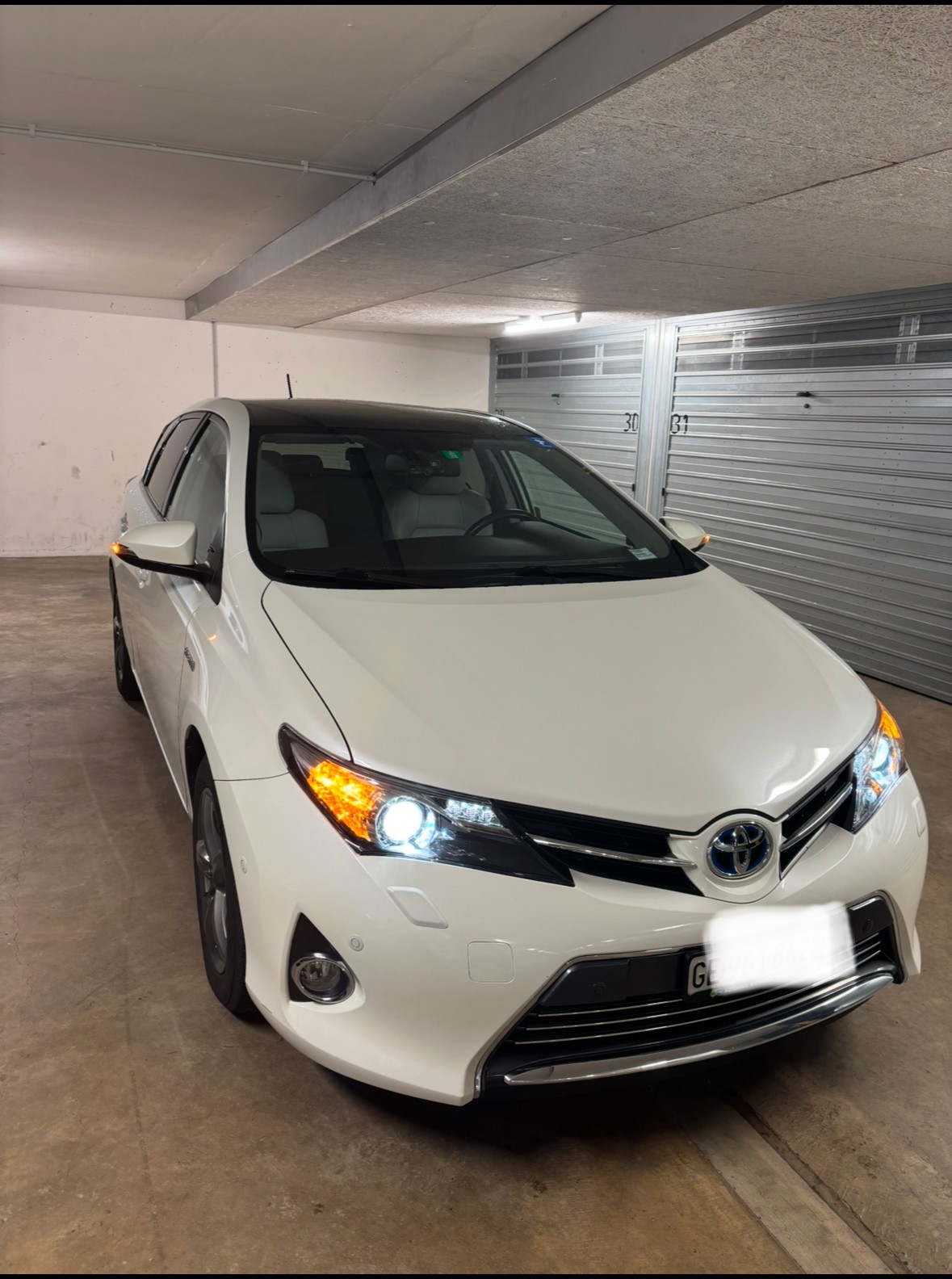 TOYOTA Auris 1.8 16V HSD Linea Sol-image-3