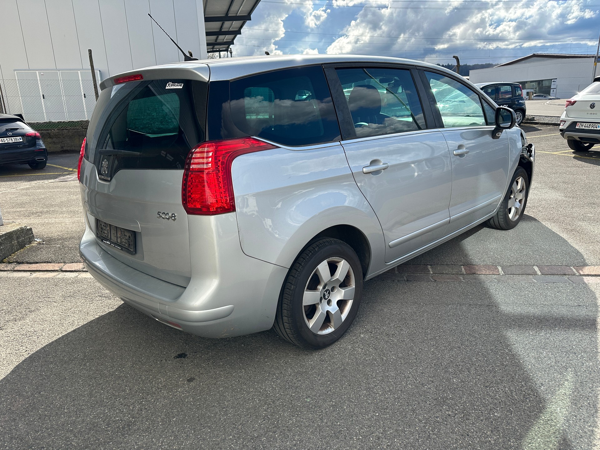 PEUGEOT 5008 1.6 16V VTI Active-image-3