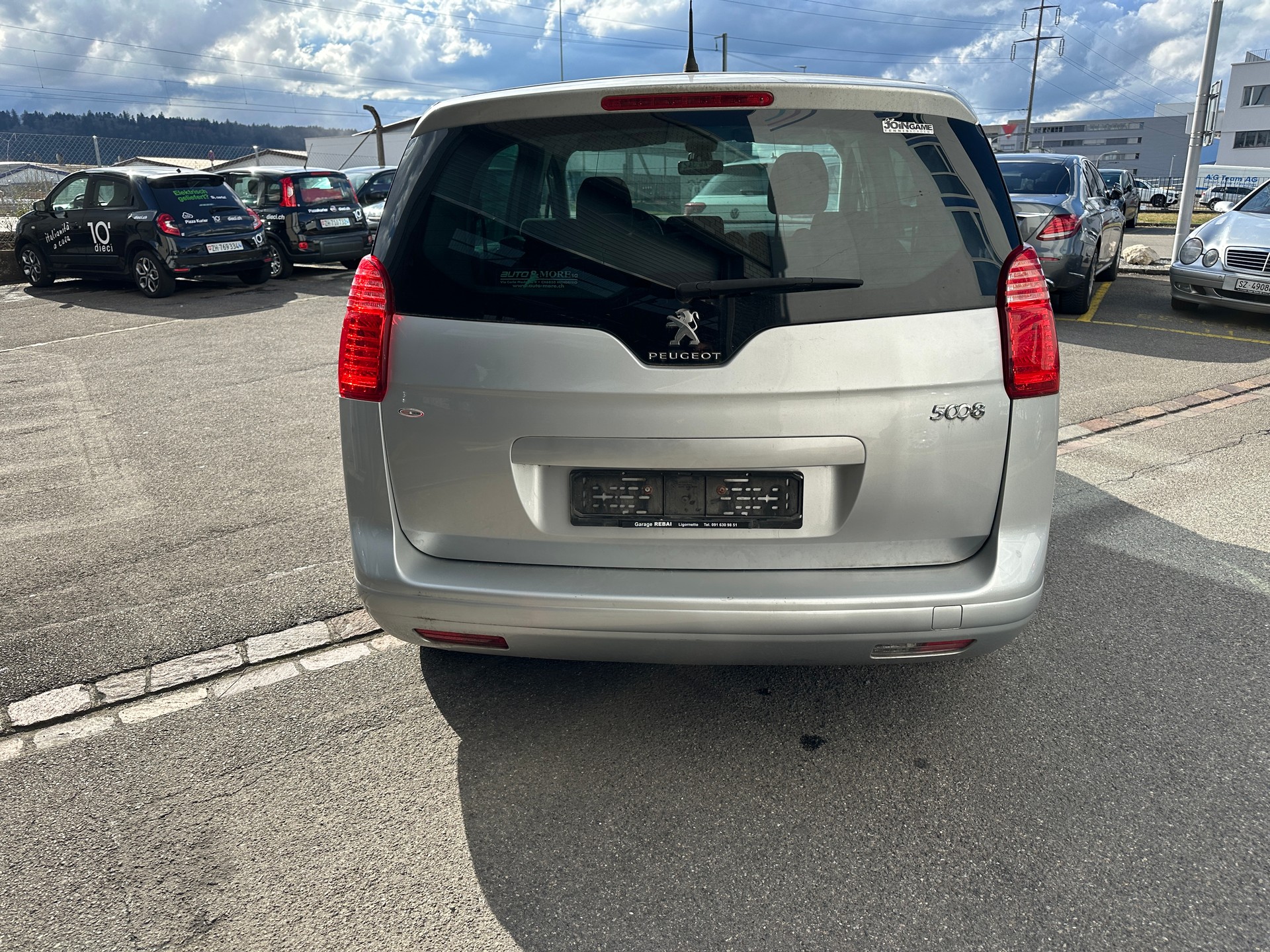 PEUGEOT 5008 1.6 16V VTI Active-image-4