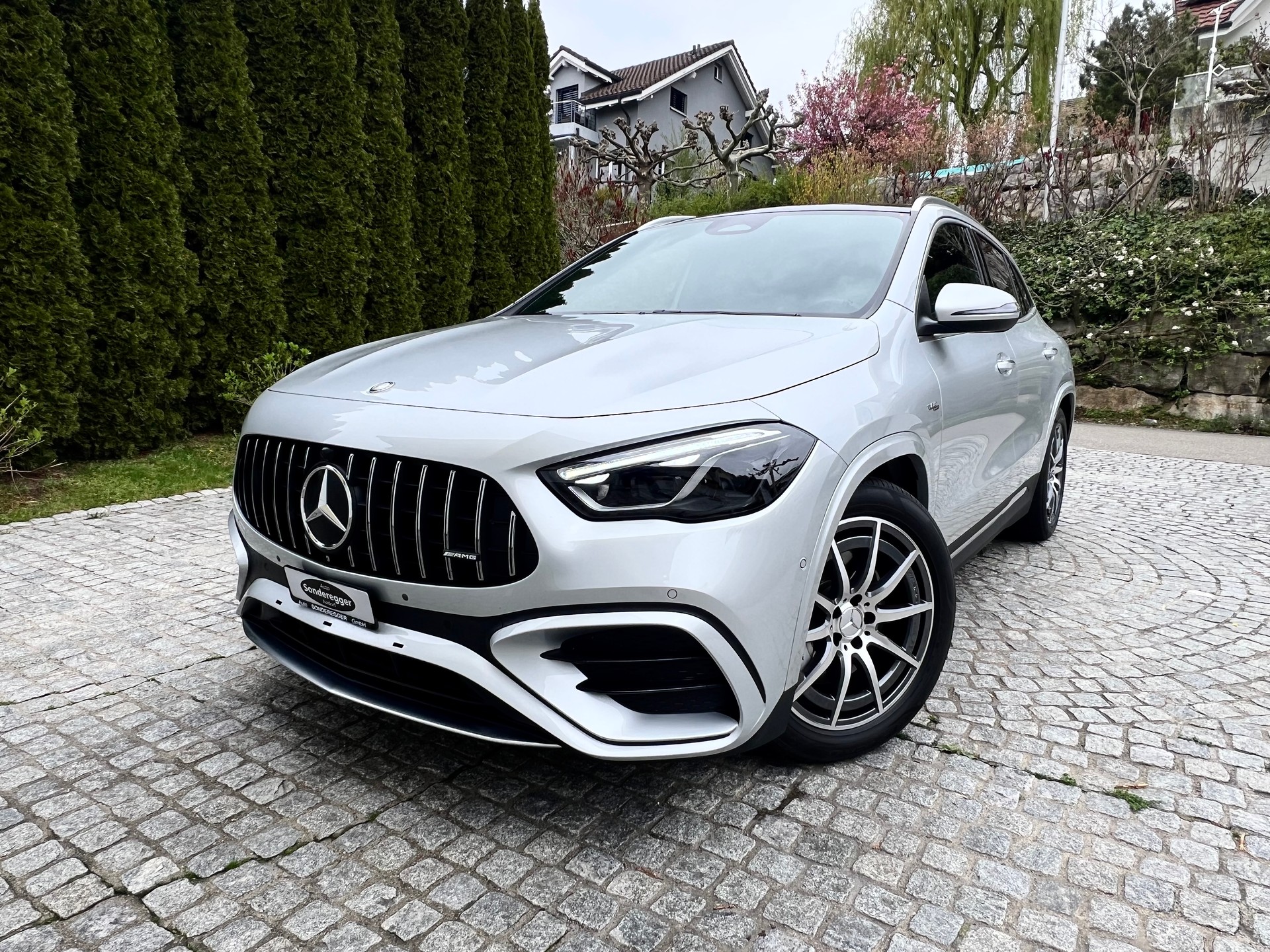 MERCEDES-BENZ GLA 35 AMG 4Matic 8G-Speedshift DCT-image-15