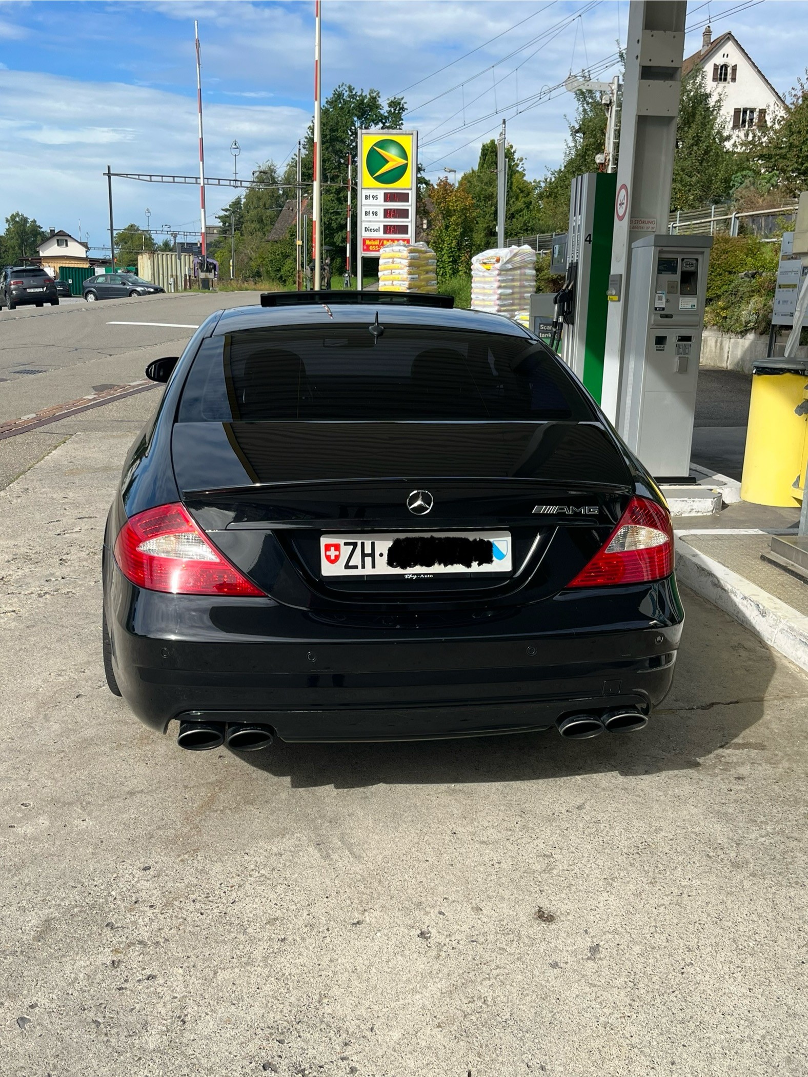MERCEDES-BENZ CLS 55 AMG Automatic-image-3