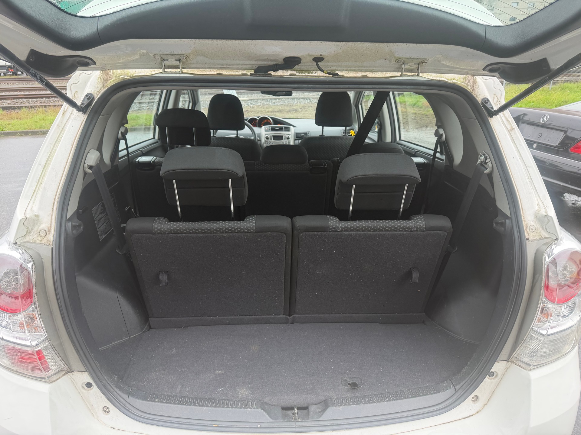 TOYOTA Verso 2.2 D-CAT Linea Luna Automatic-image-6