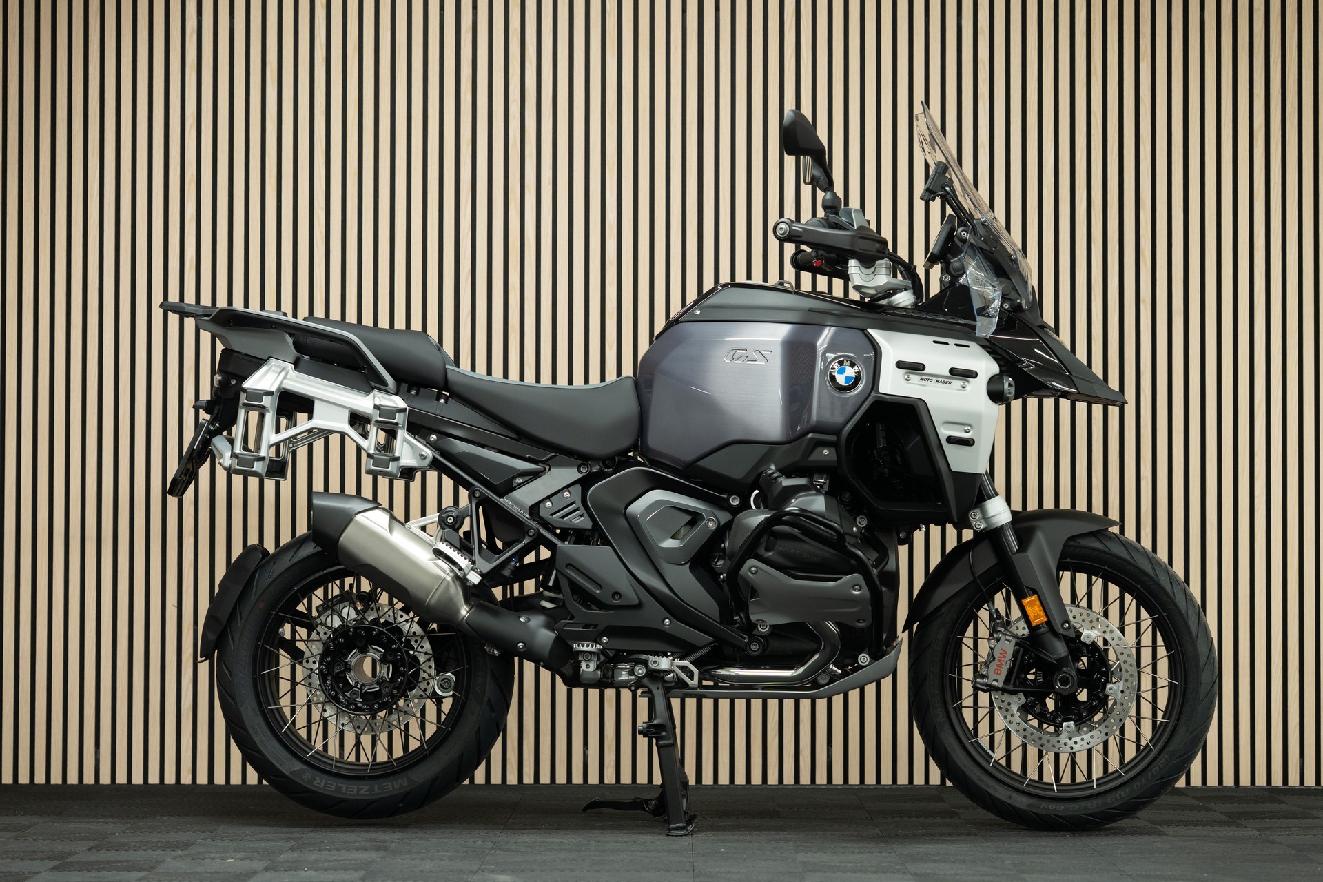 BMW R 1300 GS Adventure mit 0.9% Leasing und CHF 1'500.- Boxer Prämie 🤑🔥