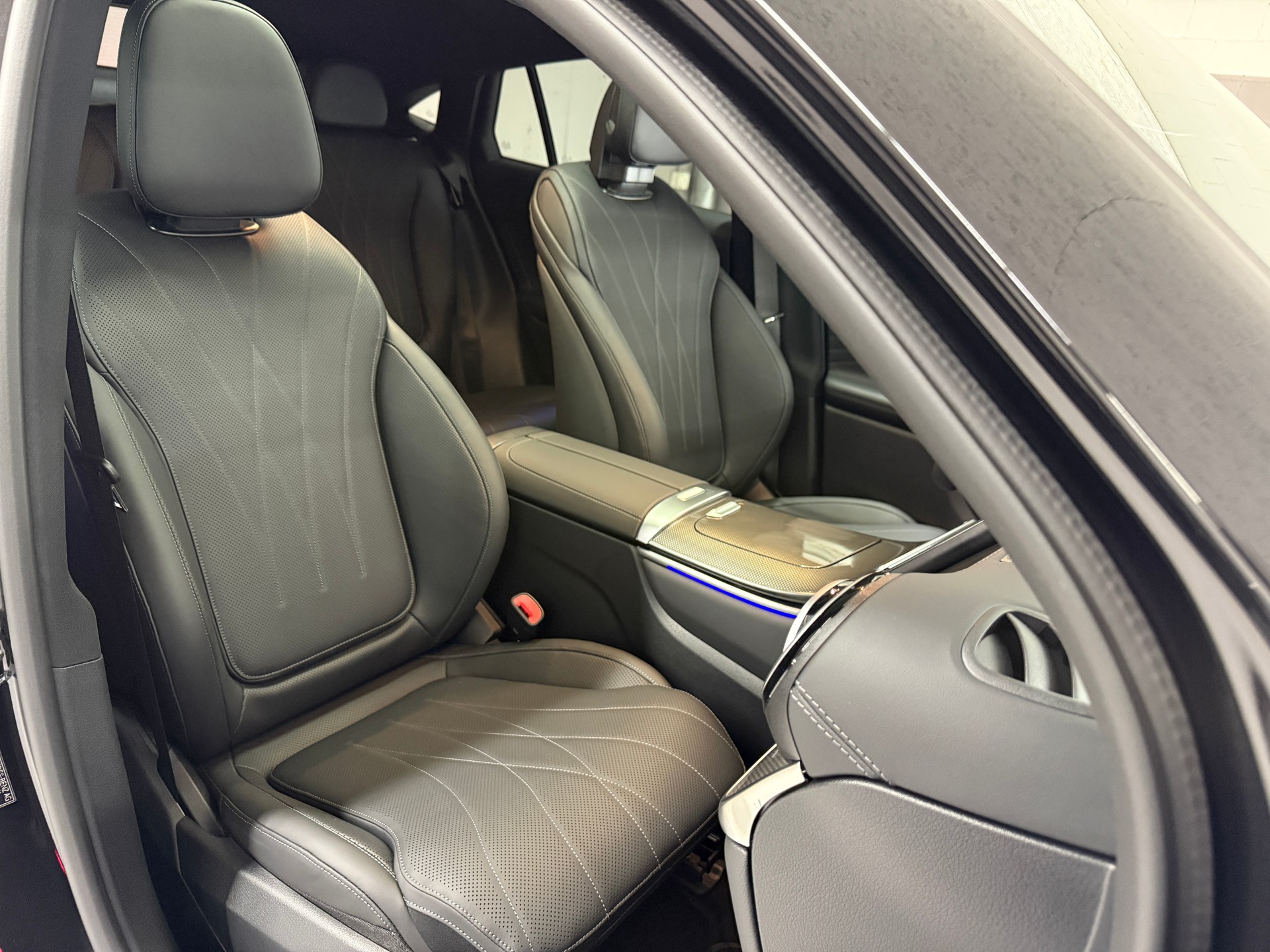 MERCEDES-BENZ GLC 450 d 4MATIC Coupé-image-11