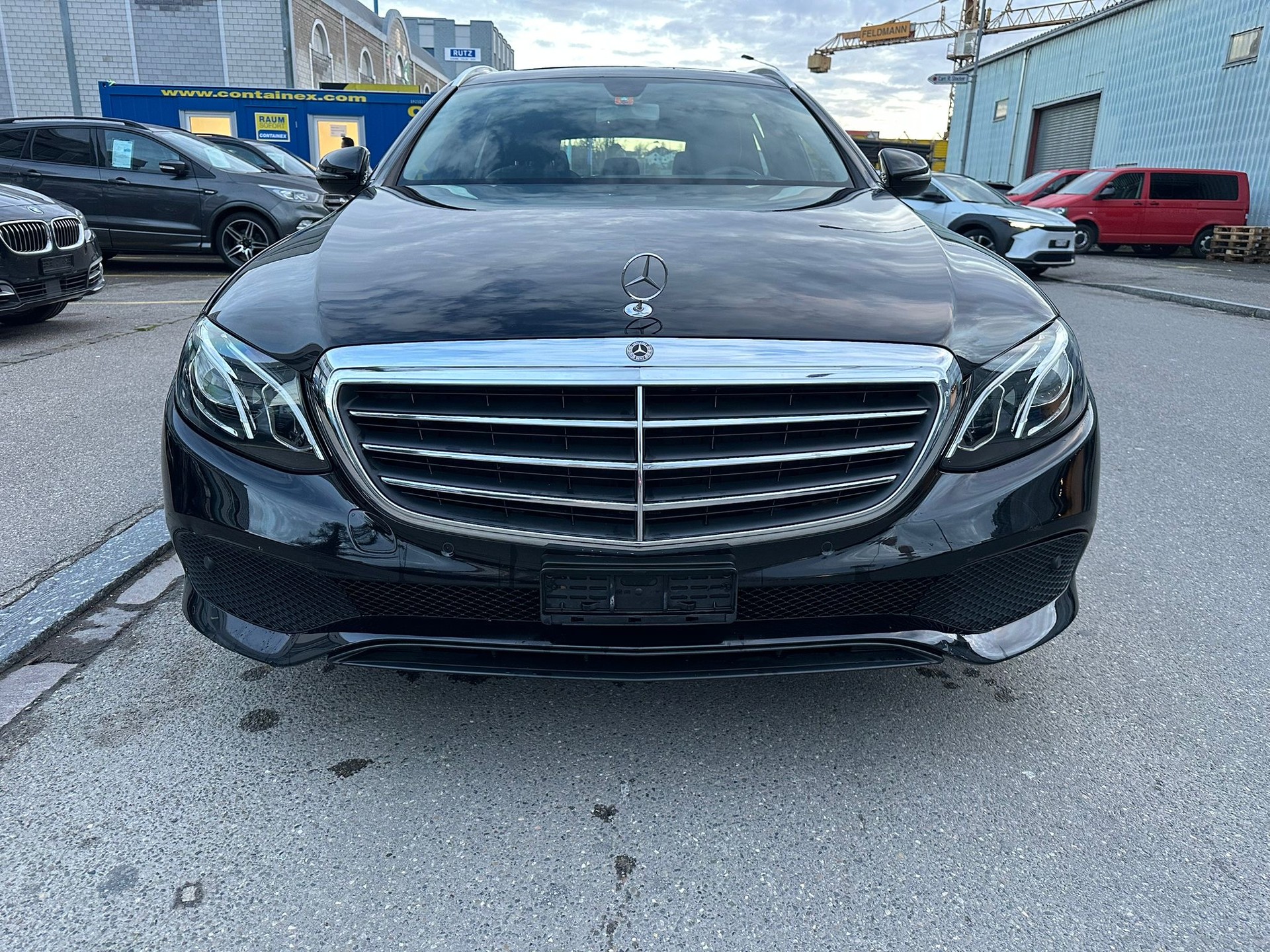 MERCEDES-BENZ E 220 d 4Matic 9G-Tronic-image-2