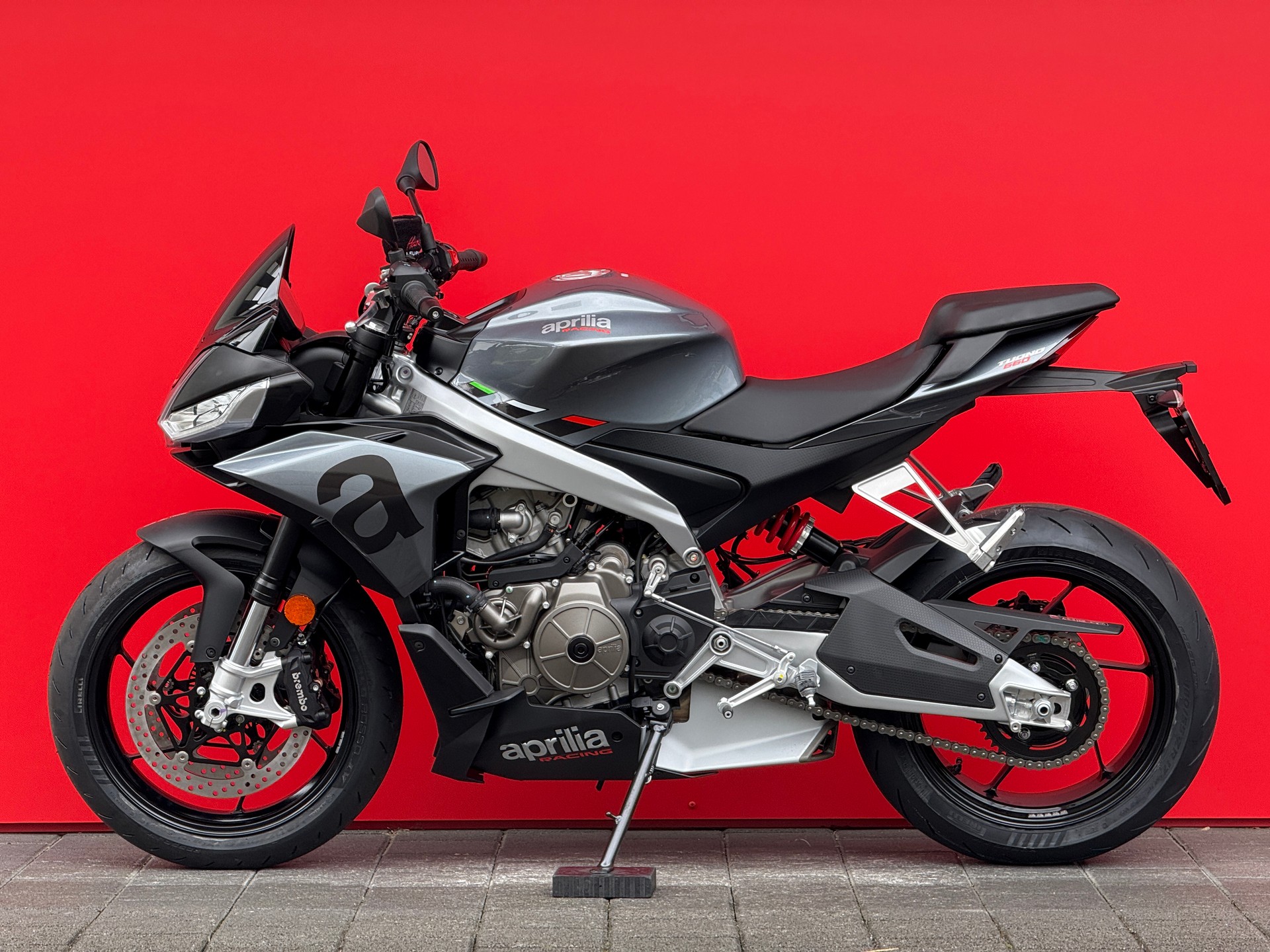 APRILIA Tuono 660 (35kw)-showroom-element-1