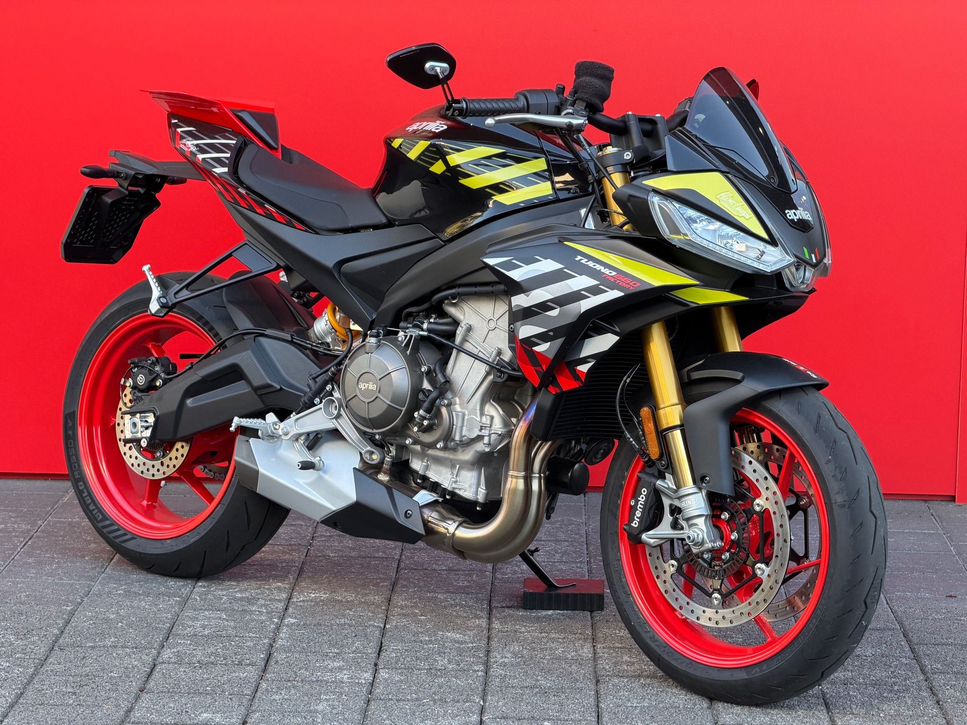 APRILIA Tuono 660 (35kw)-showroom-element-1