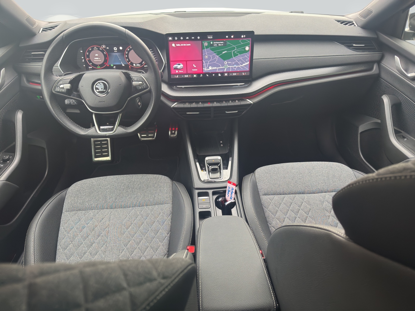 SKODA Octavia Combi 1.5 TSI mHEV DSG Sport Line-image-5