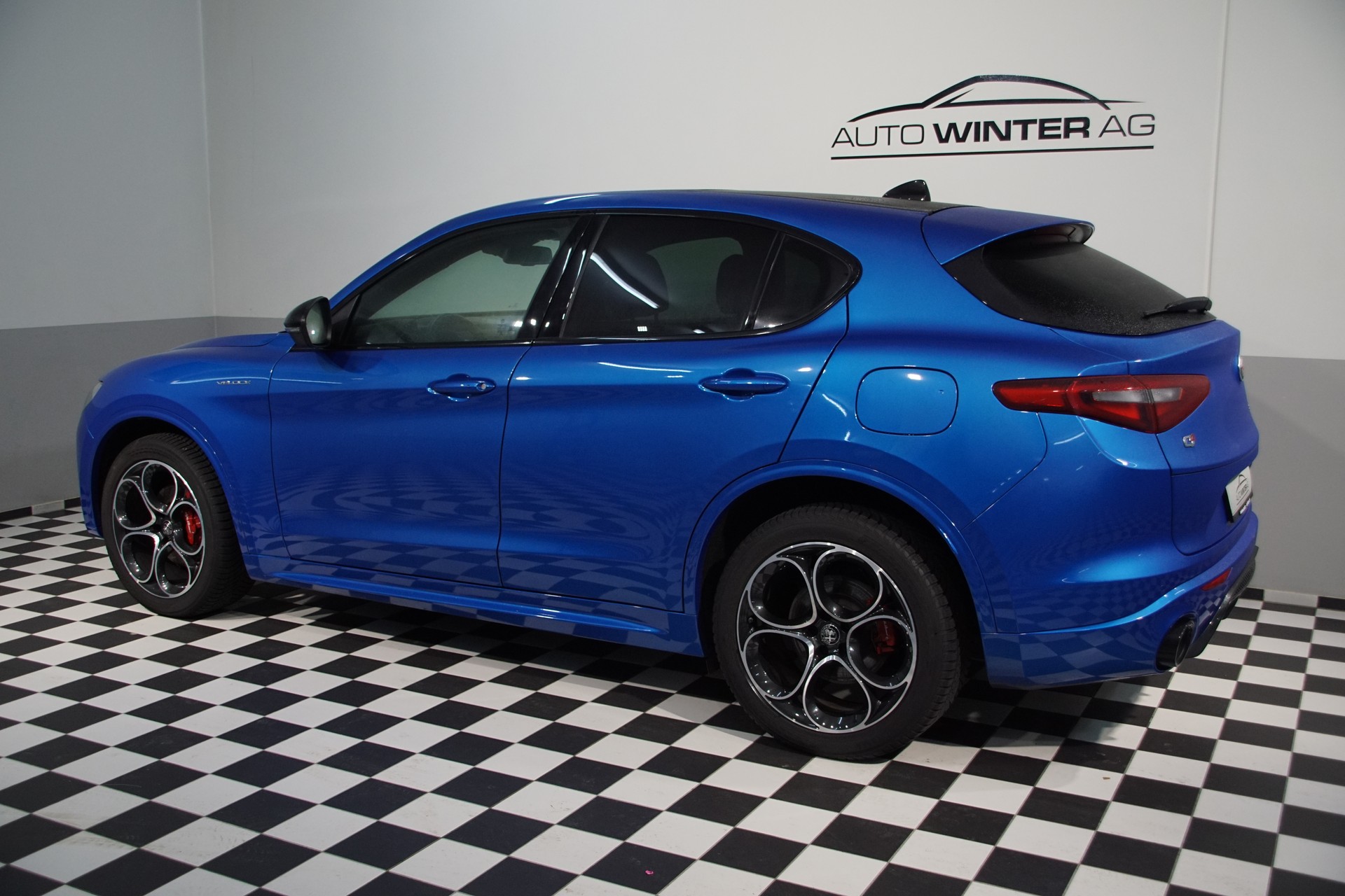 ALFA ROMEO Stelvio 2.0 Veloce Sky Q4-image-6