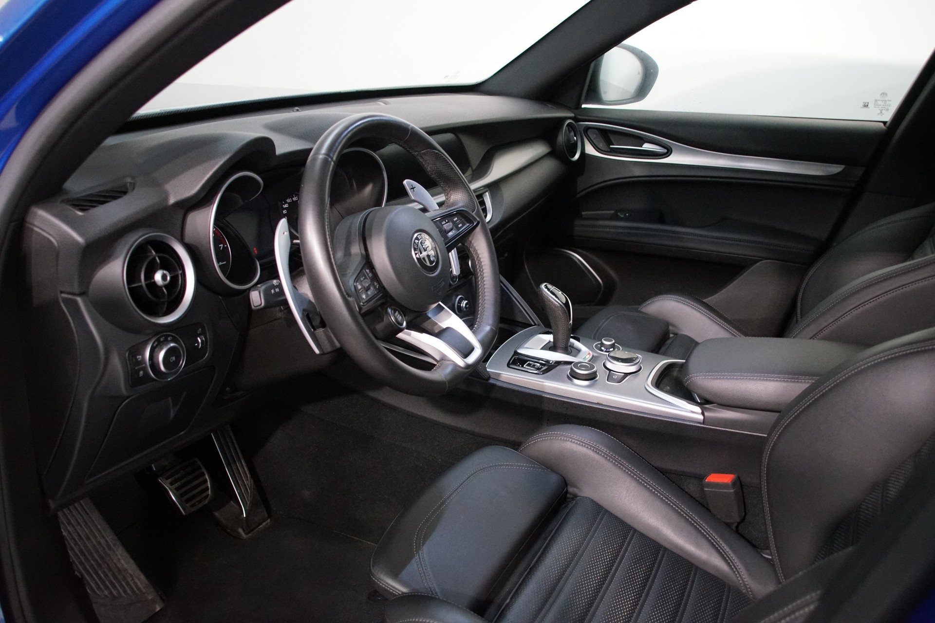 ALFA ROMEO Stelvio 2.0 Veloce Sky Q4-image-9