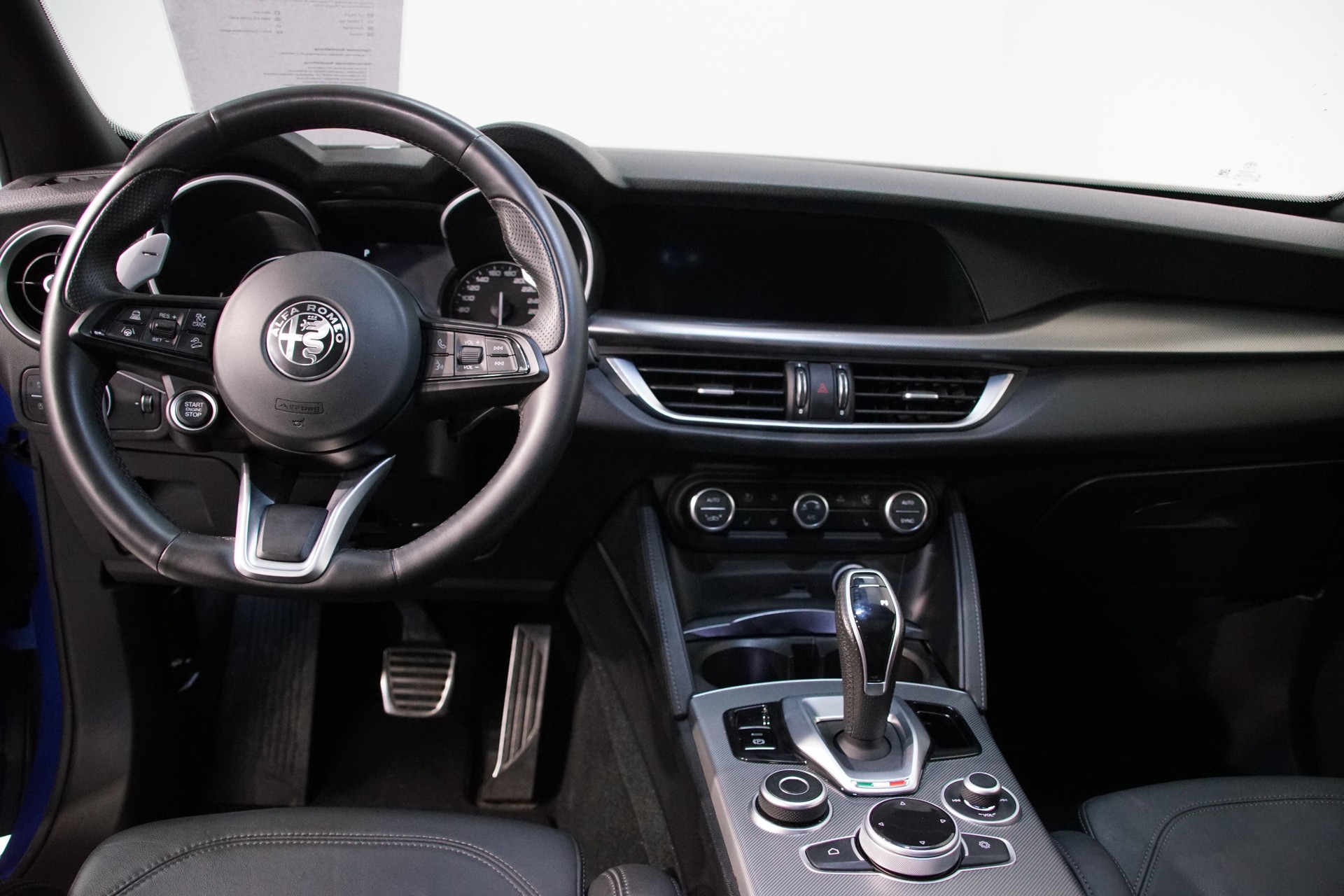 ALFA ROMEO Stelvio 2.0 Veloce Sky Q4-image-13