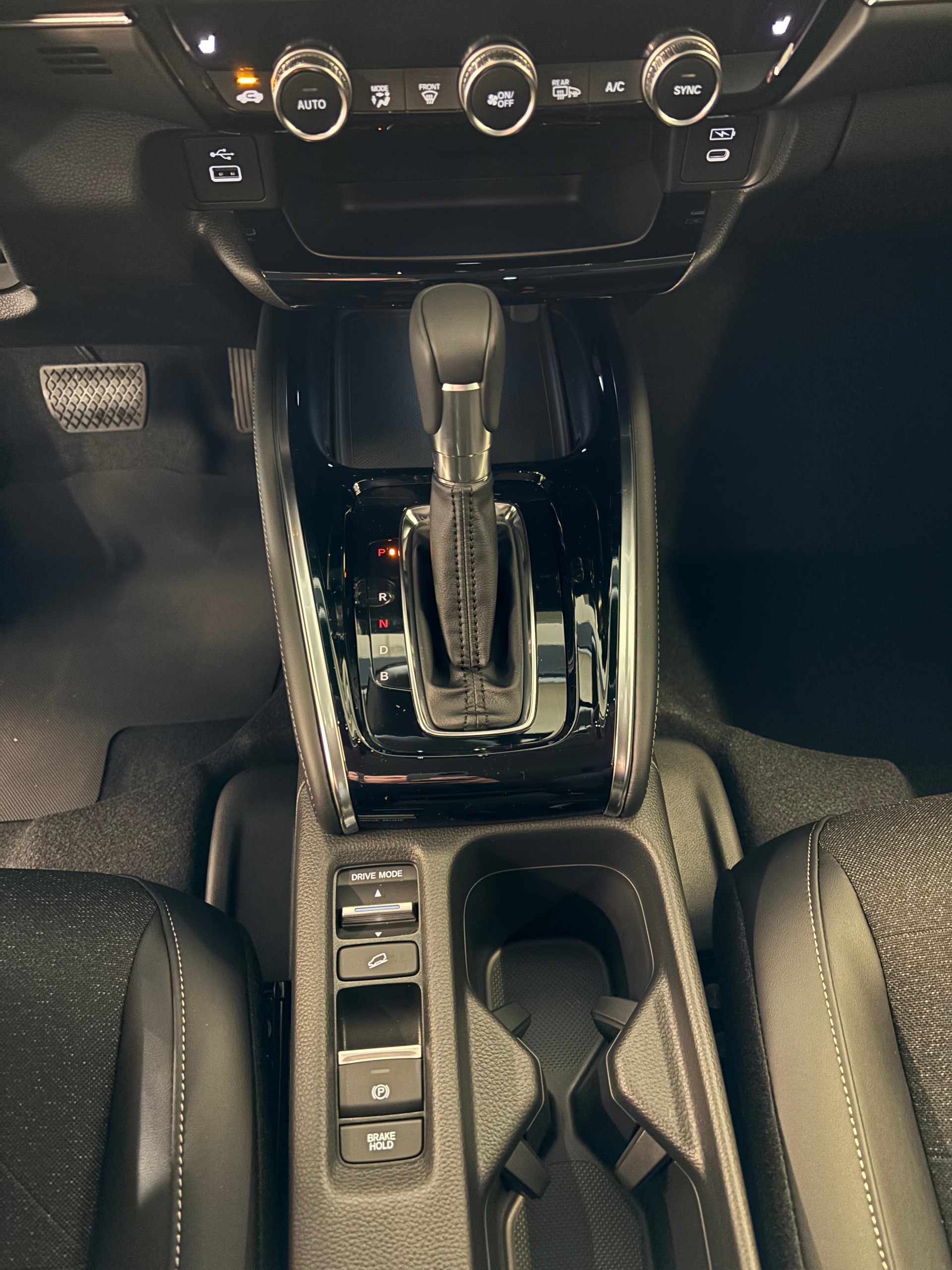 HONDA HR-V 1.5i-MMD Advance CVT-image-11
