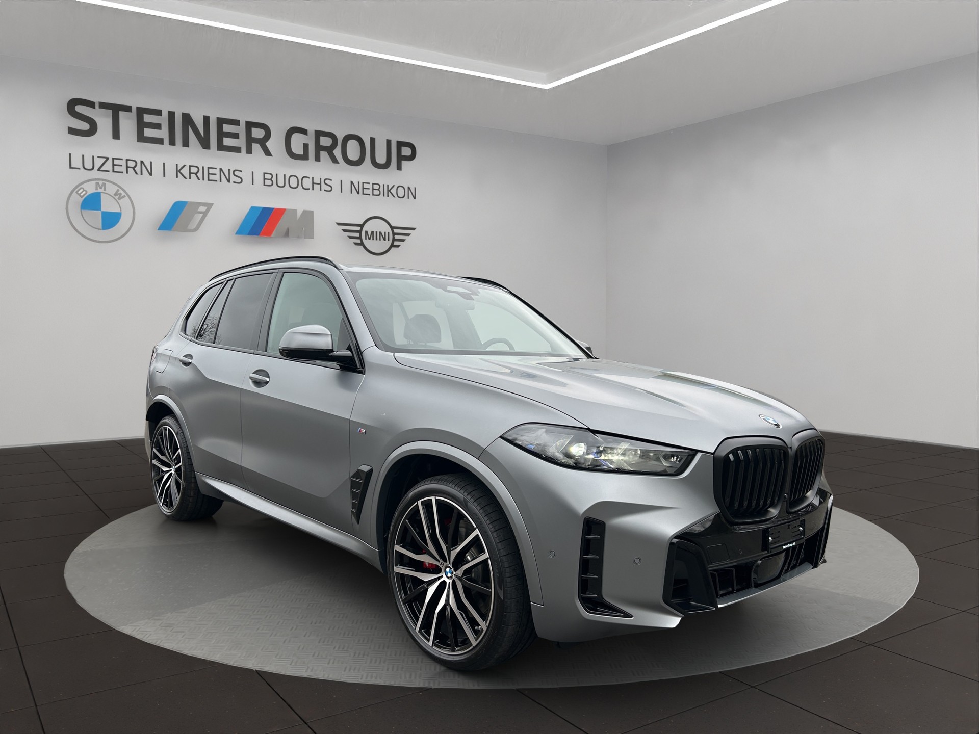 BMW X5 xDrive 48V 30d M Sport Pro Steptronic-showroom-element-2
