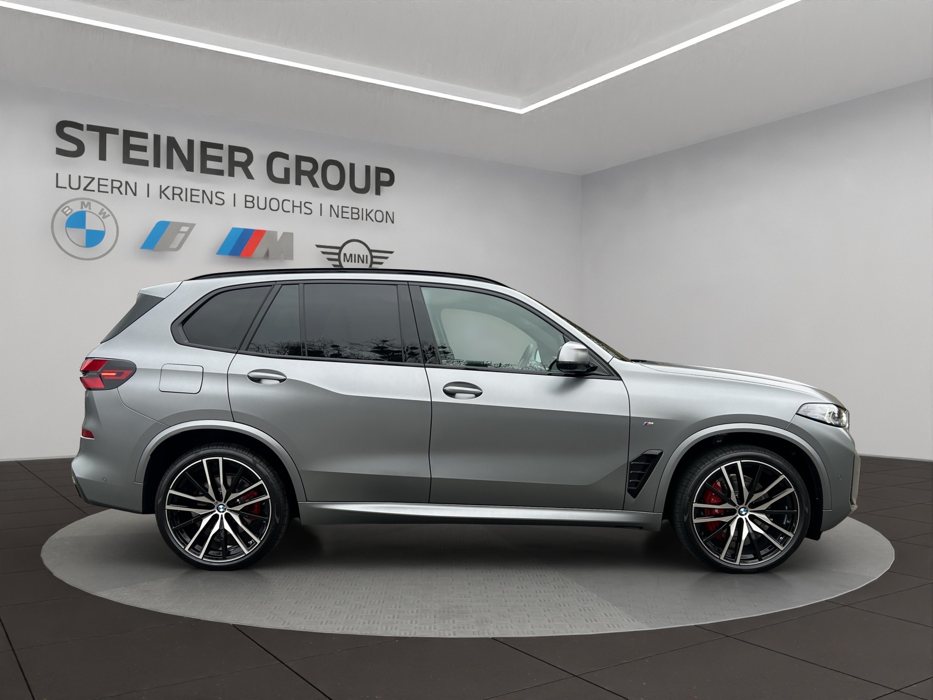 BMW X5 xDrive 48V 30d M Sport Pro Steptronic-showroom-element-3