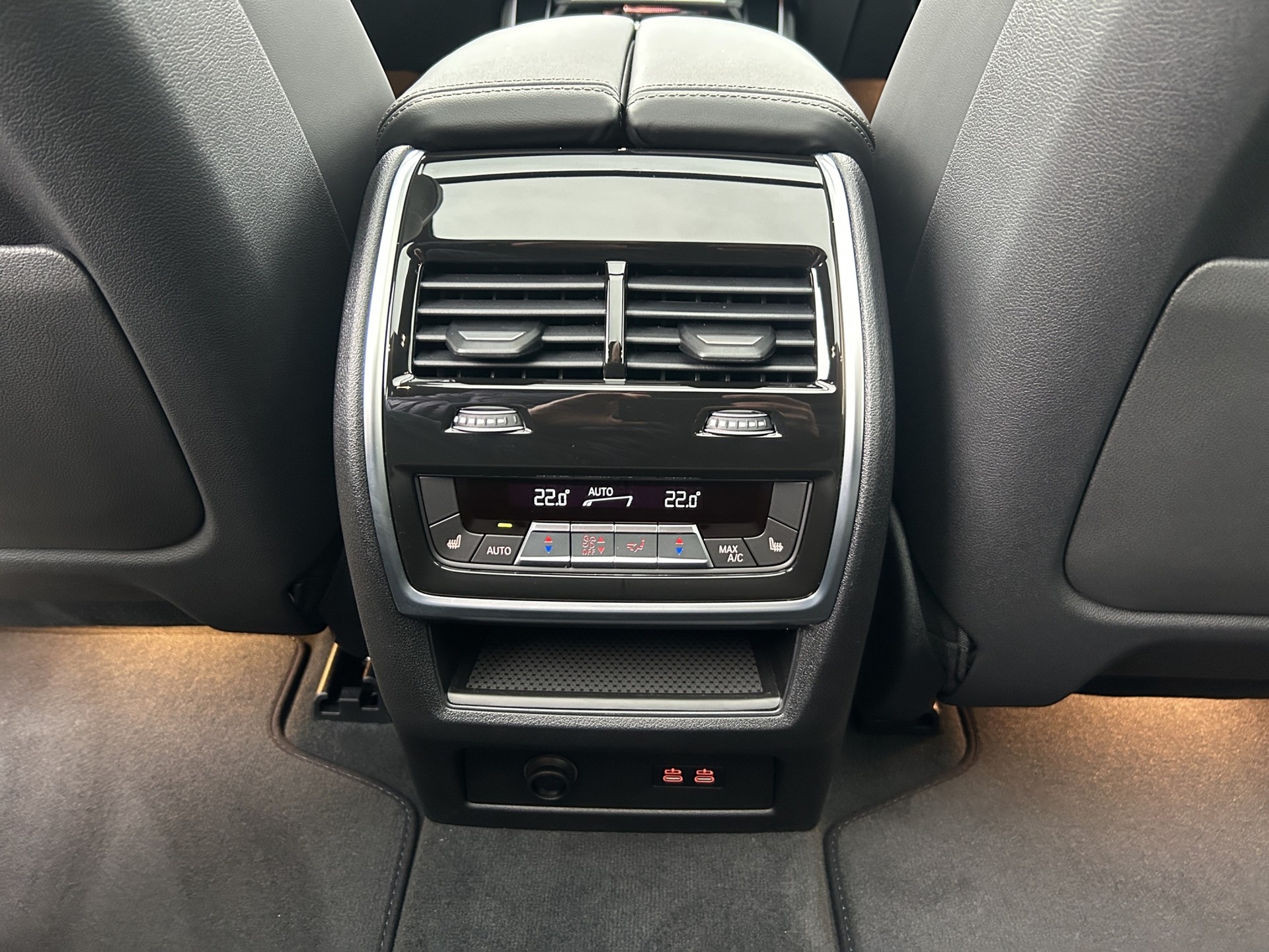 BMW X5 xDrive 48V 30d M Sport Pro Steptronic-image-16