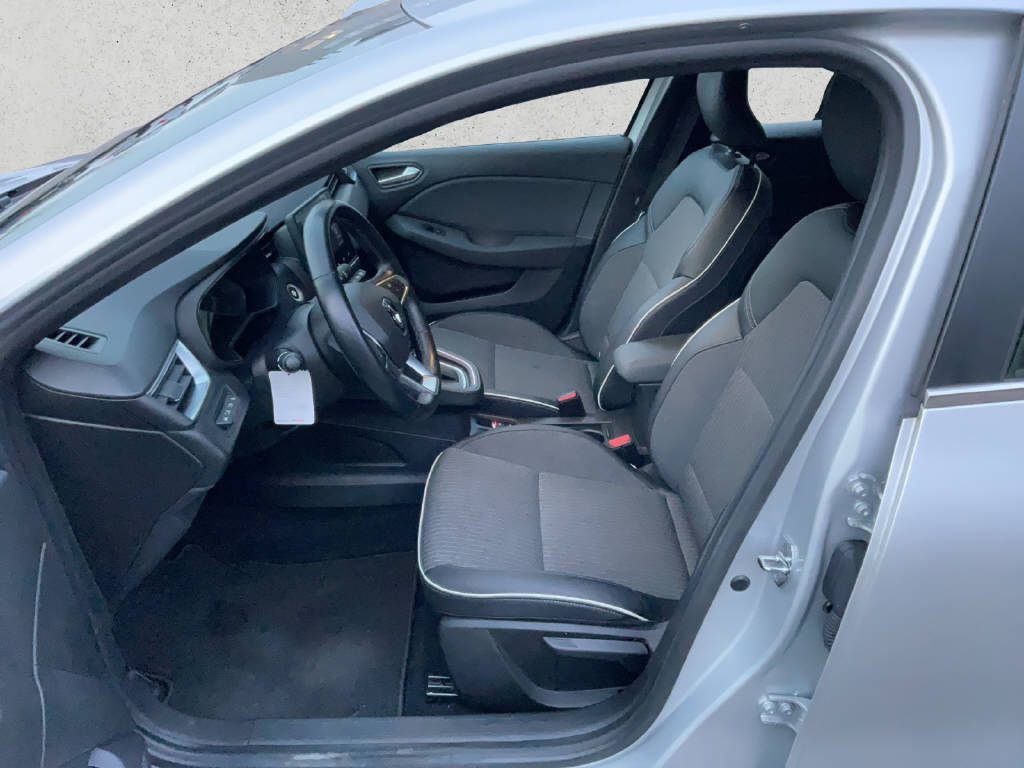 RENAULT Clio 1.0 TCe Intens CVT-image-13