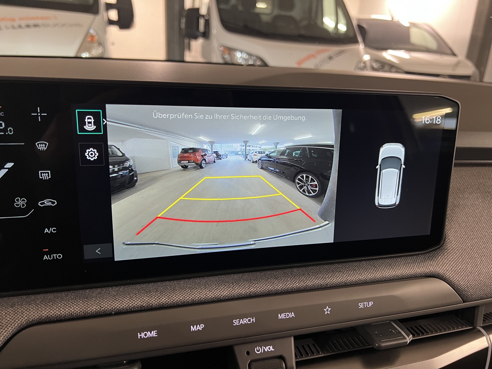 KIA EV3 81 kWh Earth-image-9