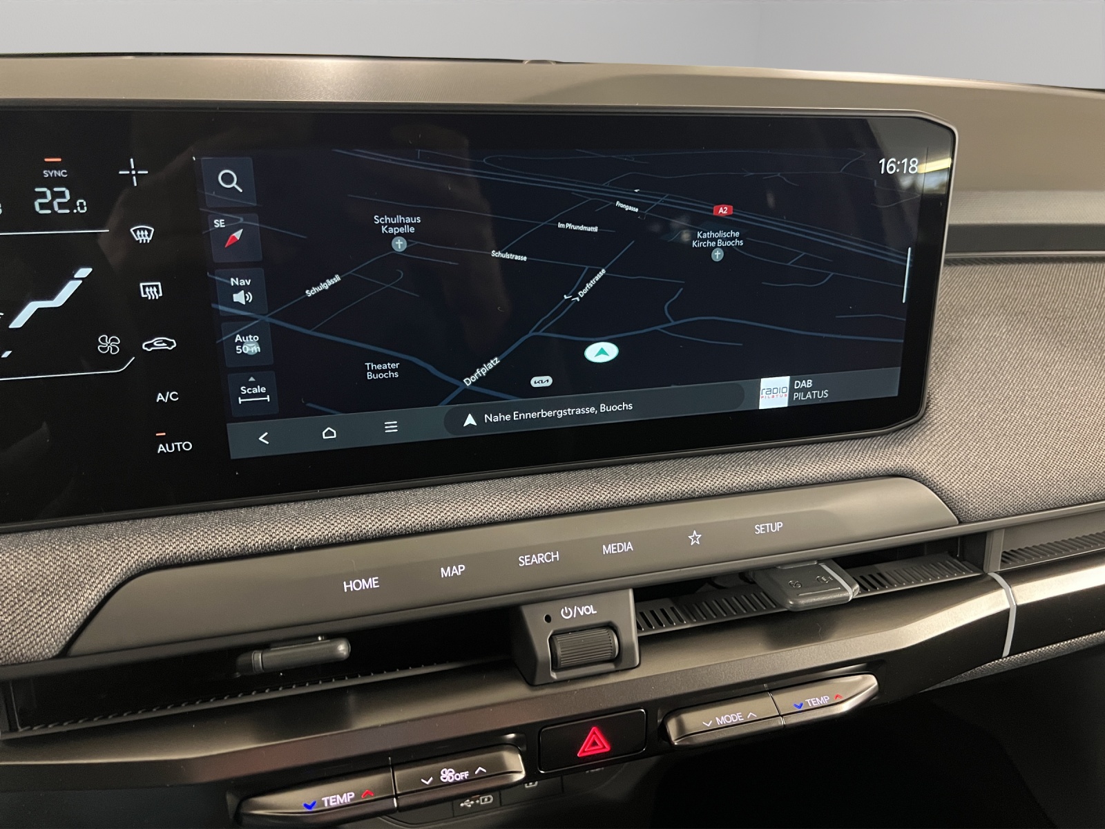 KIA EV3 81 kWh Earth-image-8