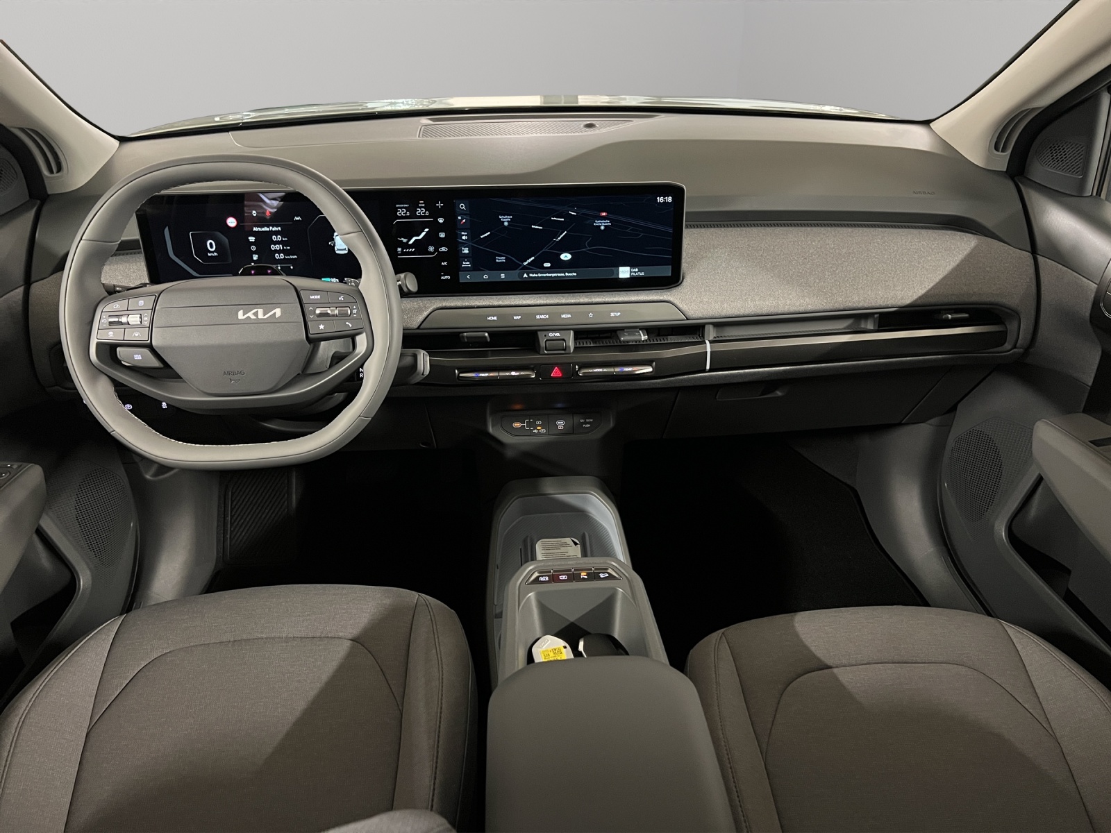 KIA EV3 81 kWh Earth-image-11
