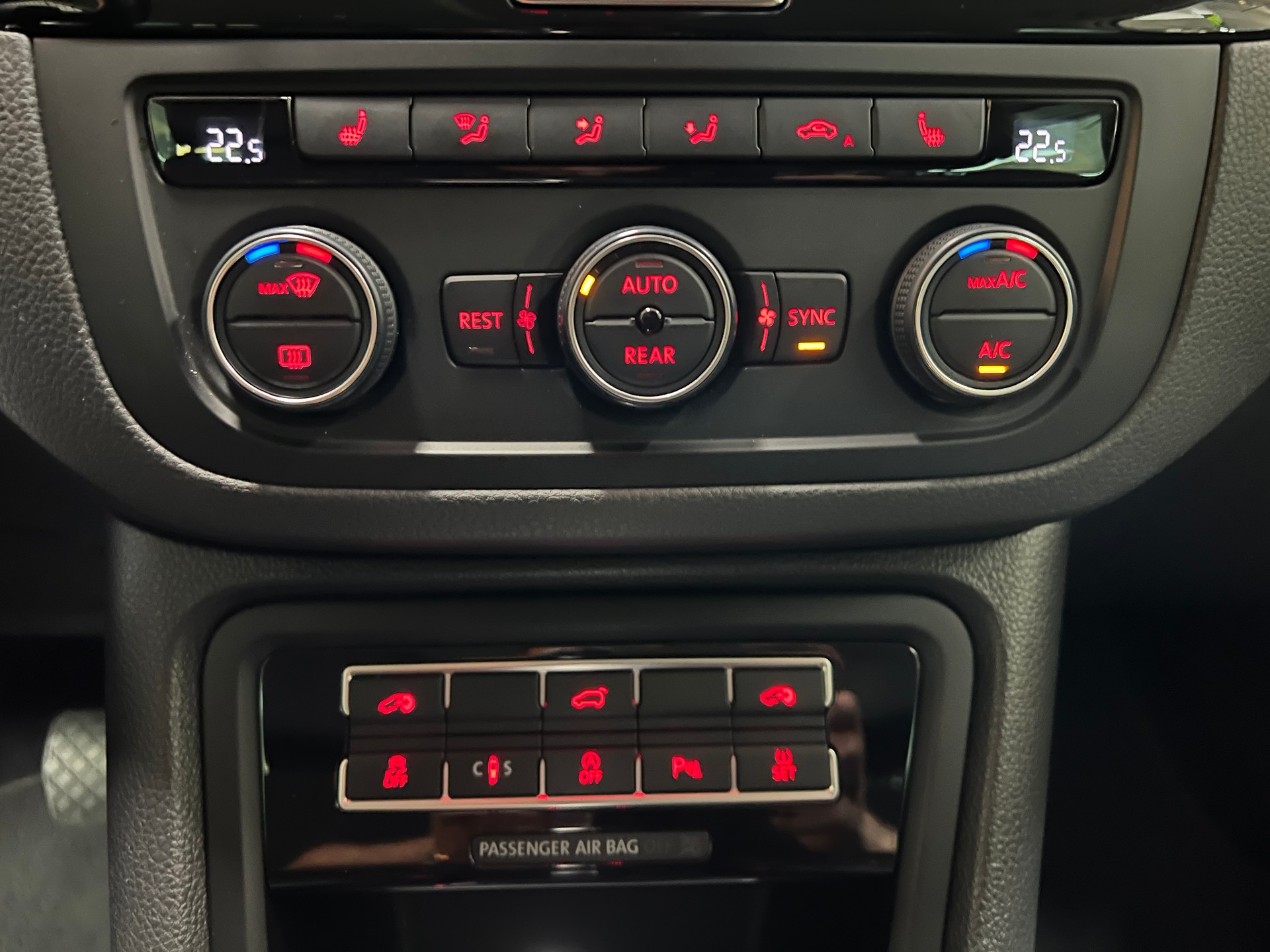 VW Sharan 2.0 TDI BMT Highline 4Motion DSG-image-16