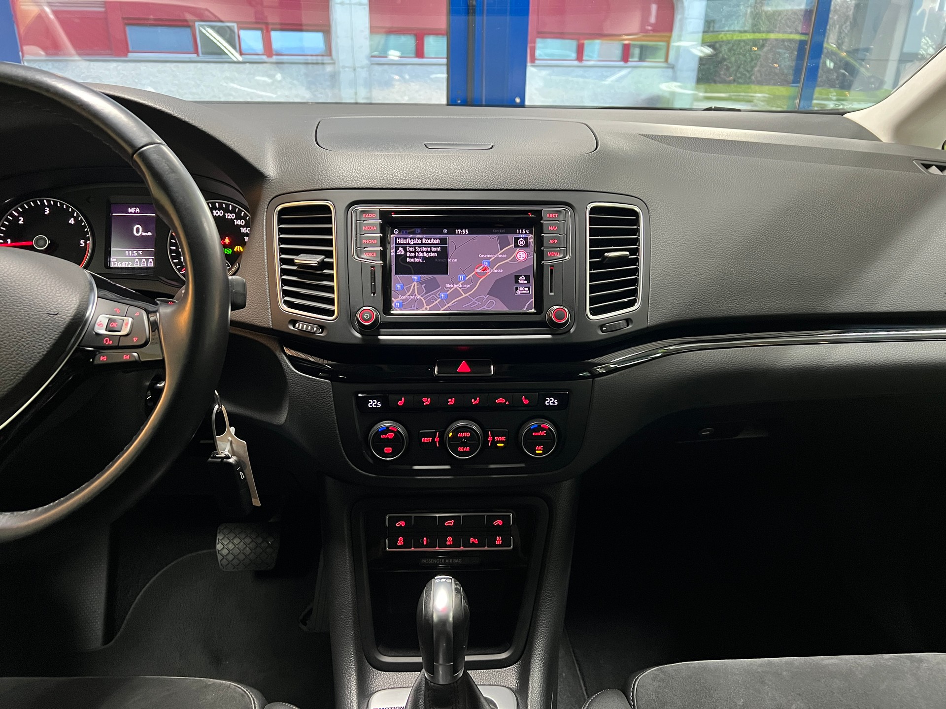 VW Sharan 2.0 TDI BMT Highline 4Motion DSG-image-12