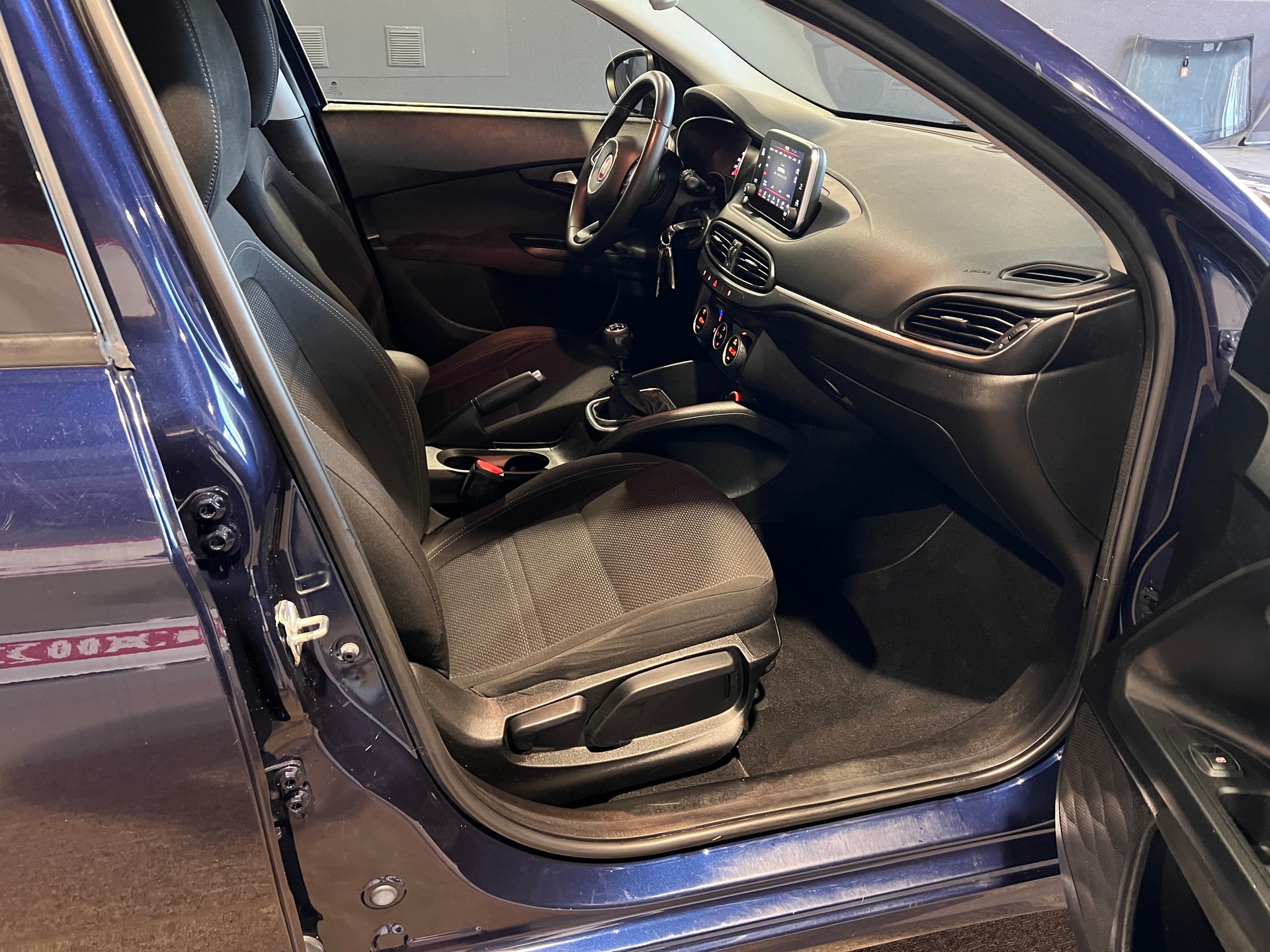 FIAT Tipo 1.6MJ Station Wagon Lounge-image-12