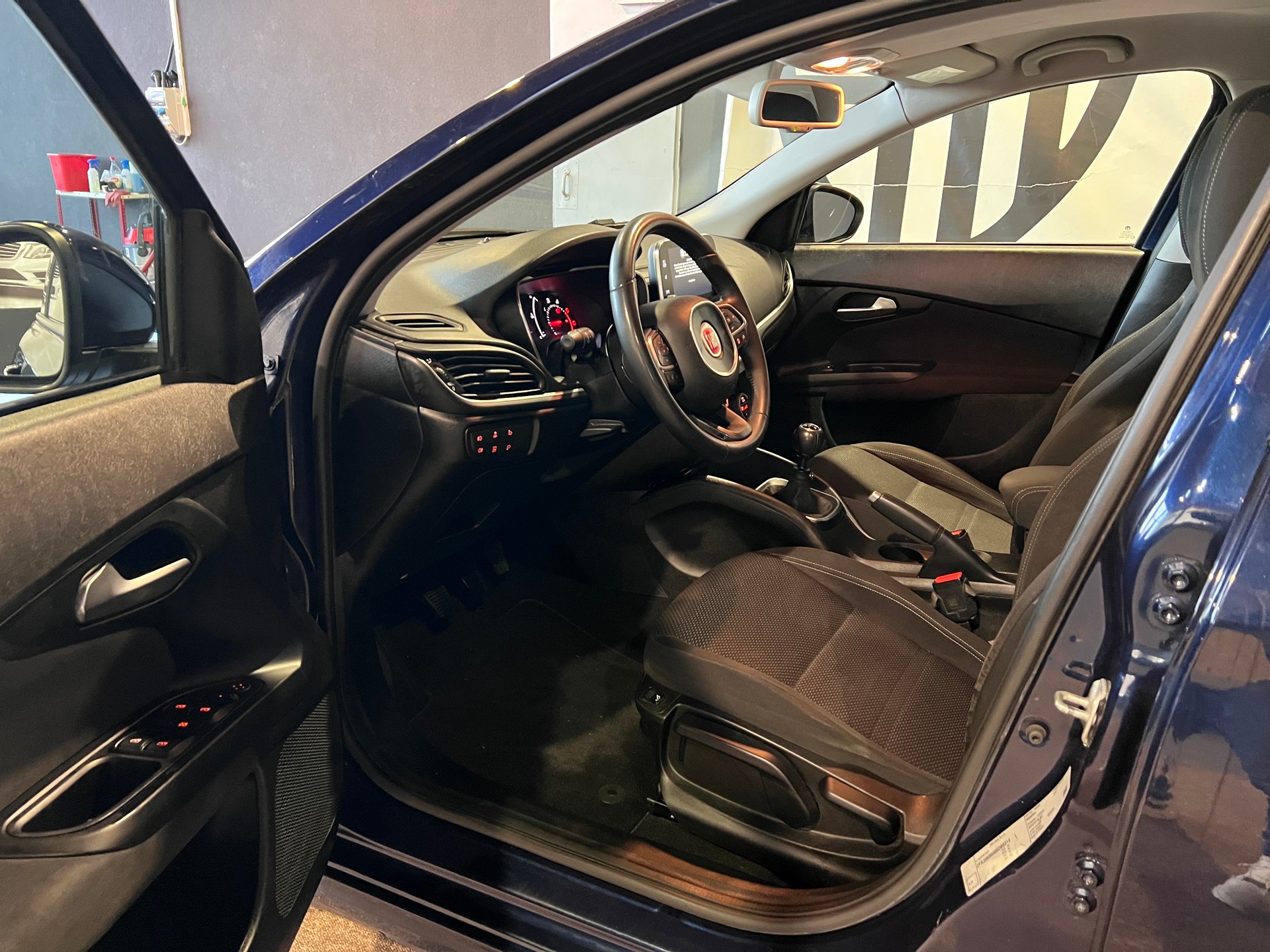 FIAT Tipo 1.6MJ Station Wagon Lounge-image-10