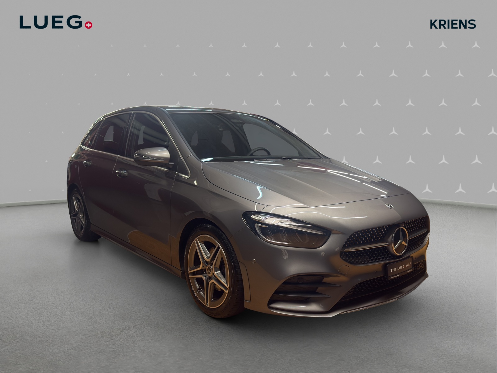 MERCEDES-BENZ B 200 - AMG / Rückfahrkamera / AHK / Sitzkomfort-Paket-image-4
