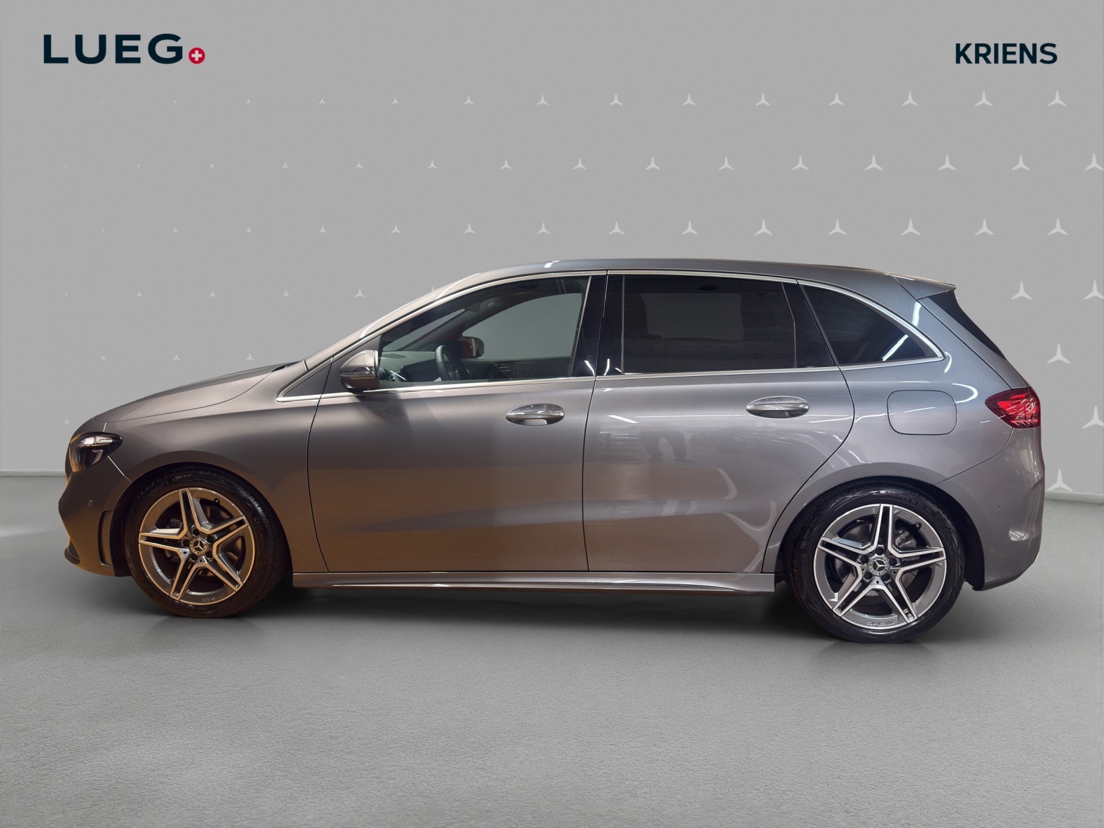 MERCEDES-BENZ B 200 - AMG / Rückfahrkamera / AHK / Sitzkomfort-Paket-image-1