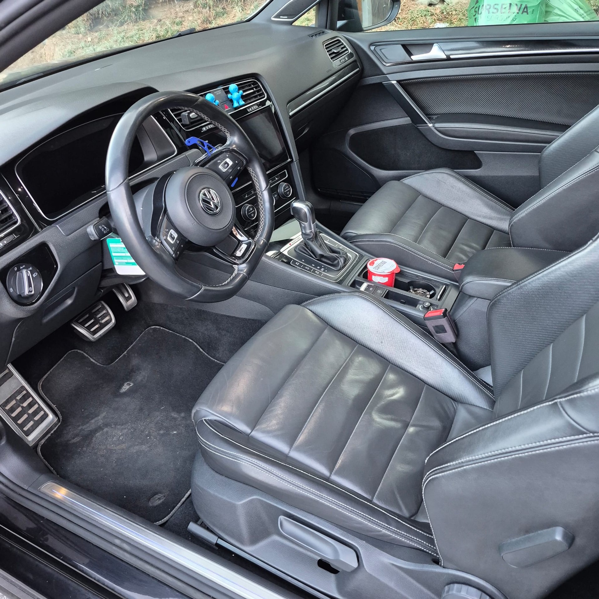 VW Golf 2.0 TSI R 4Motion DSG-image-8