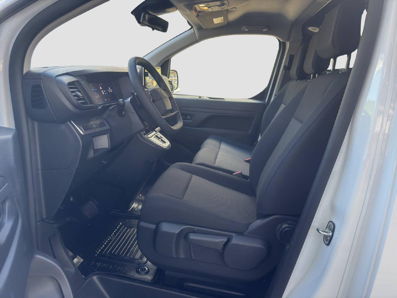 TOYOTA PROACE Van L2 2.0 D Advanced-image-11