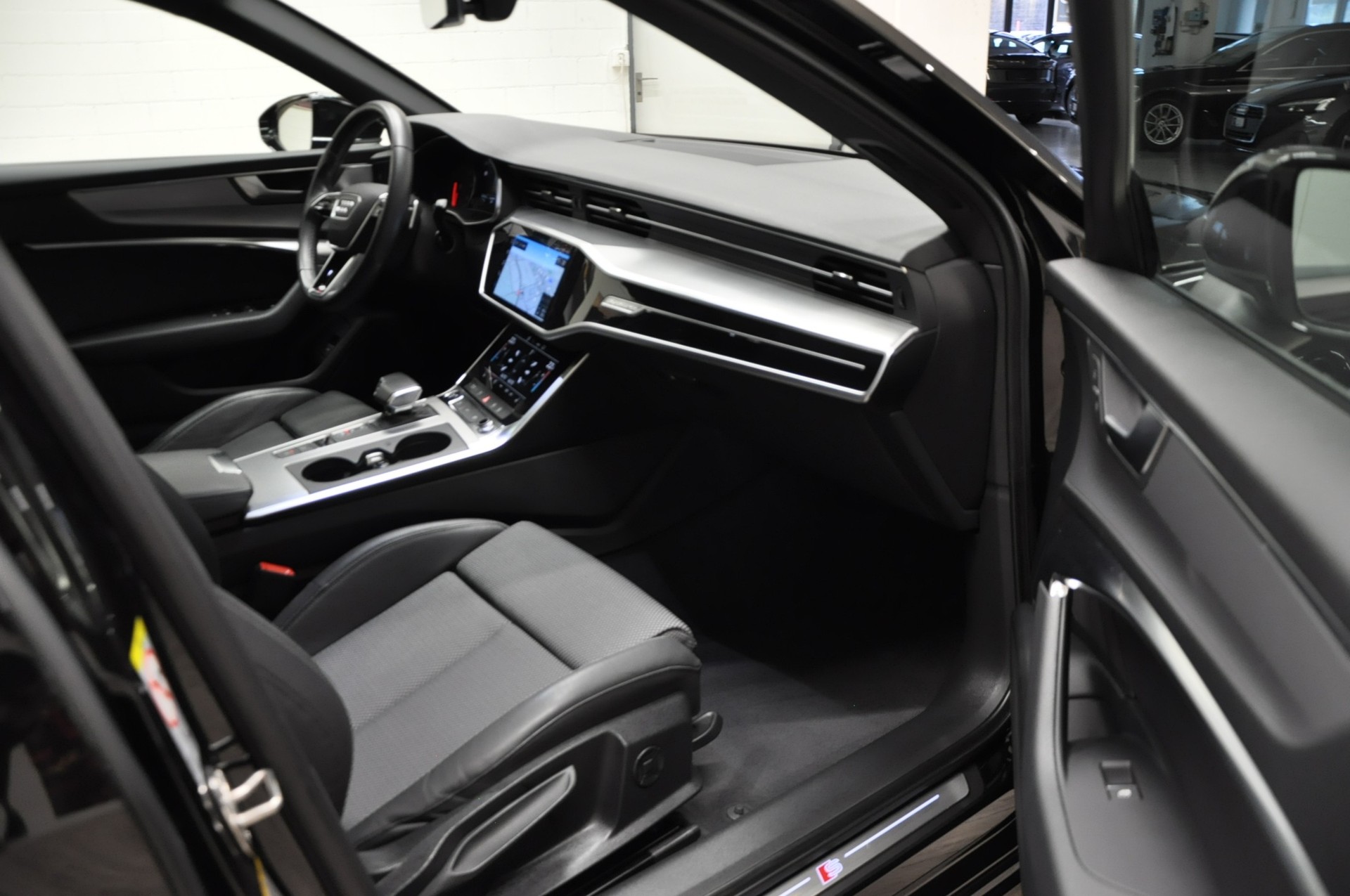 AUDI A6 Limousine 50 TDI Sport quattro tiptronic-image-13