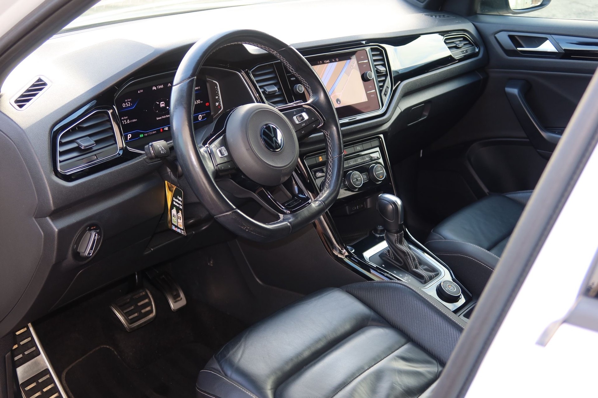 VW T-Roc 2.0 TSI R DSG 4Motion-image-11