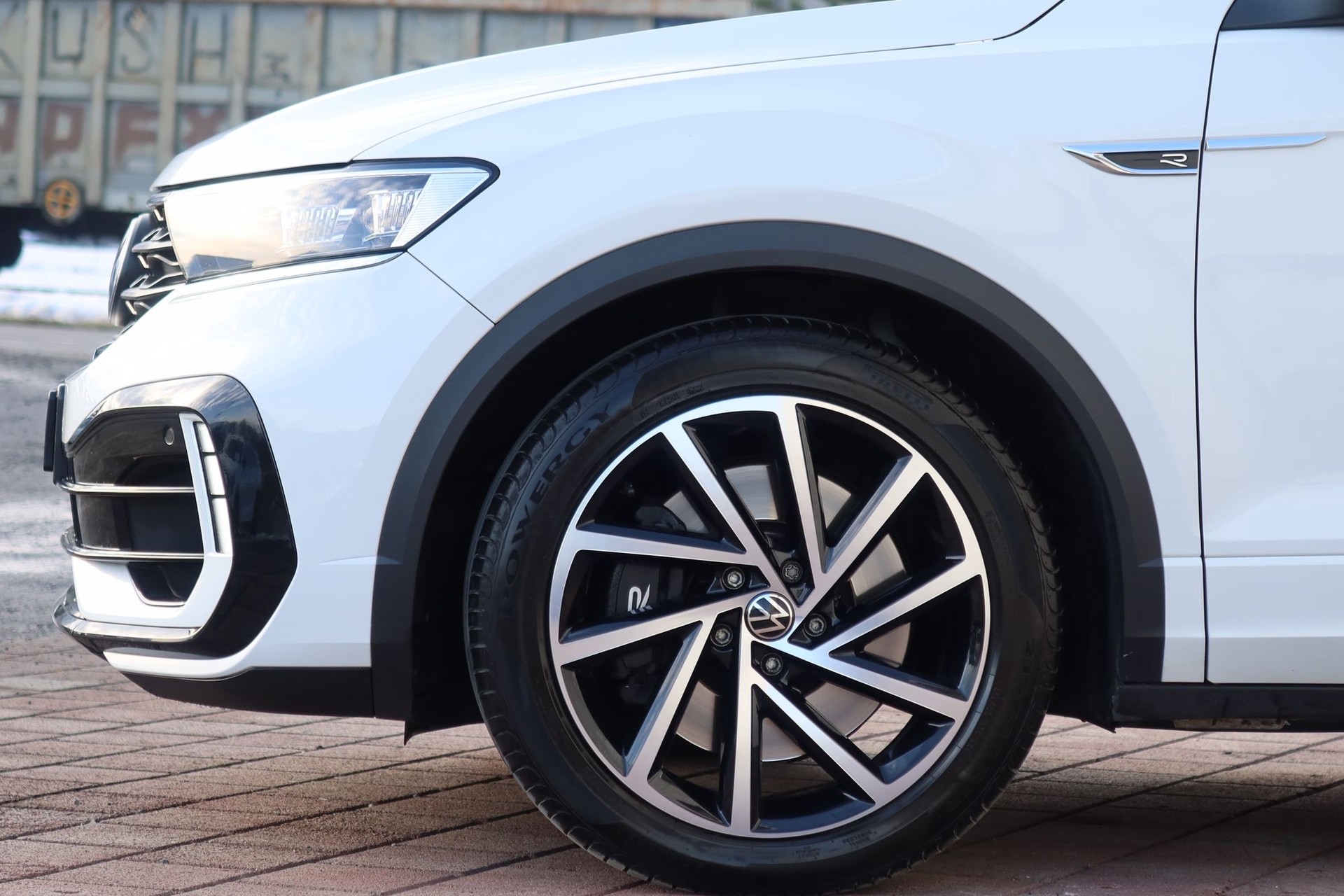 VW T-Roc 2.0 TSI R DSG 4Motion-image-9