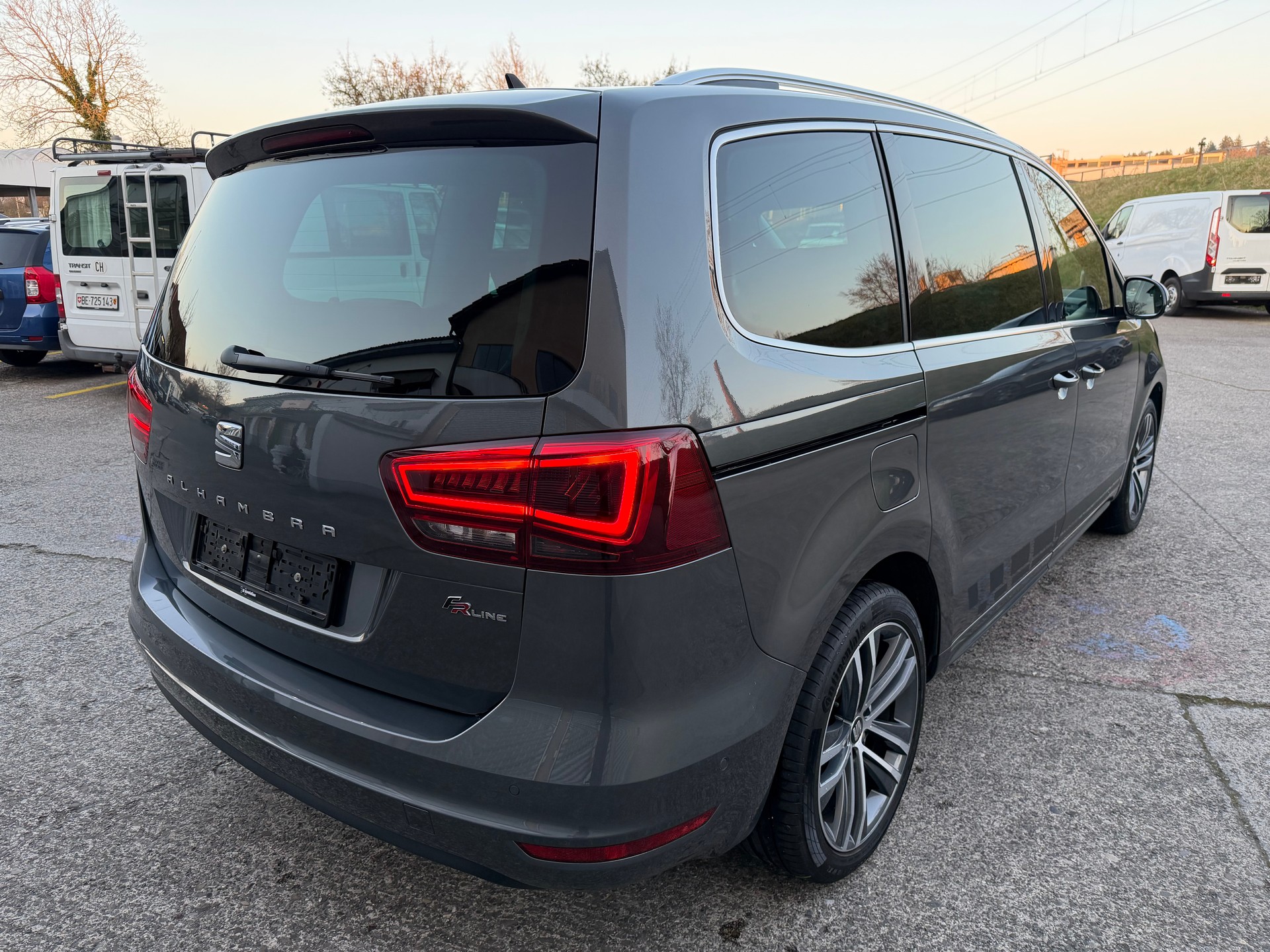 SEAT Alhambra 2.0 TDI FR Line DSG-image-4