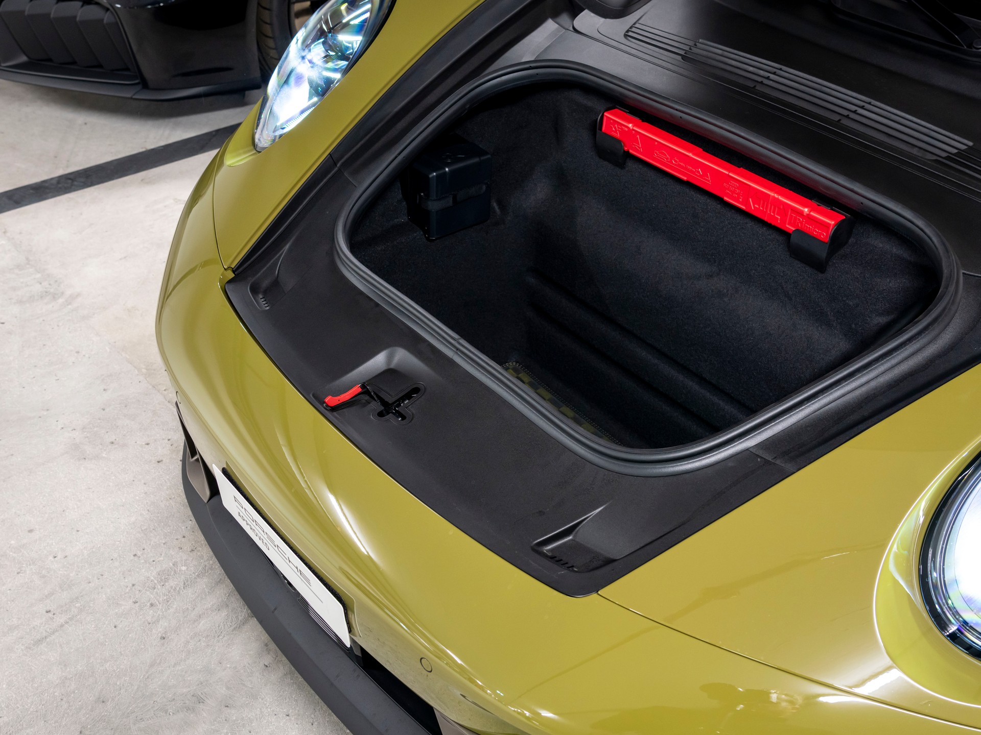 PORSCHE 911 Cabriolet Spirit 70 PDK-image-10