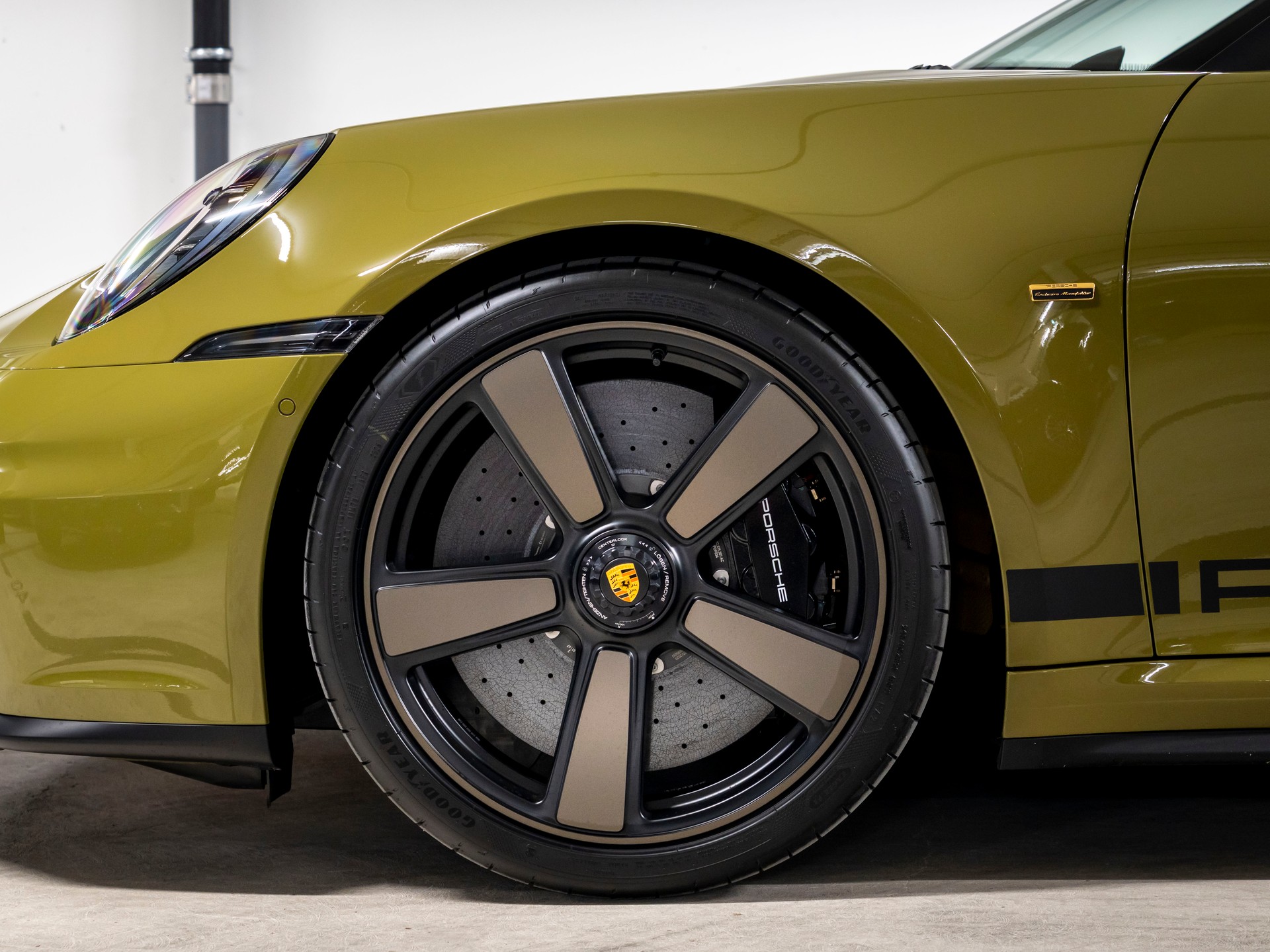 PORSCHE 911 Cabriolet Spirit 70 PDK-image-7