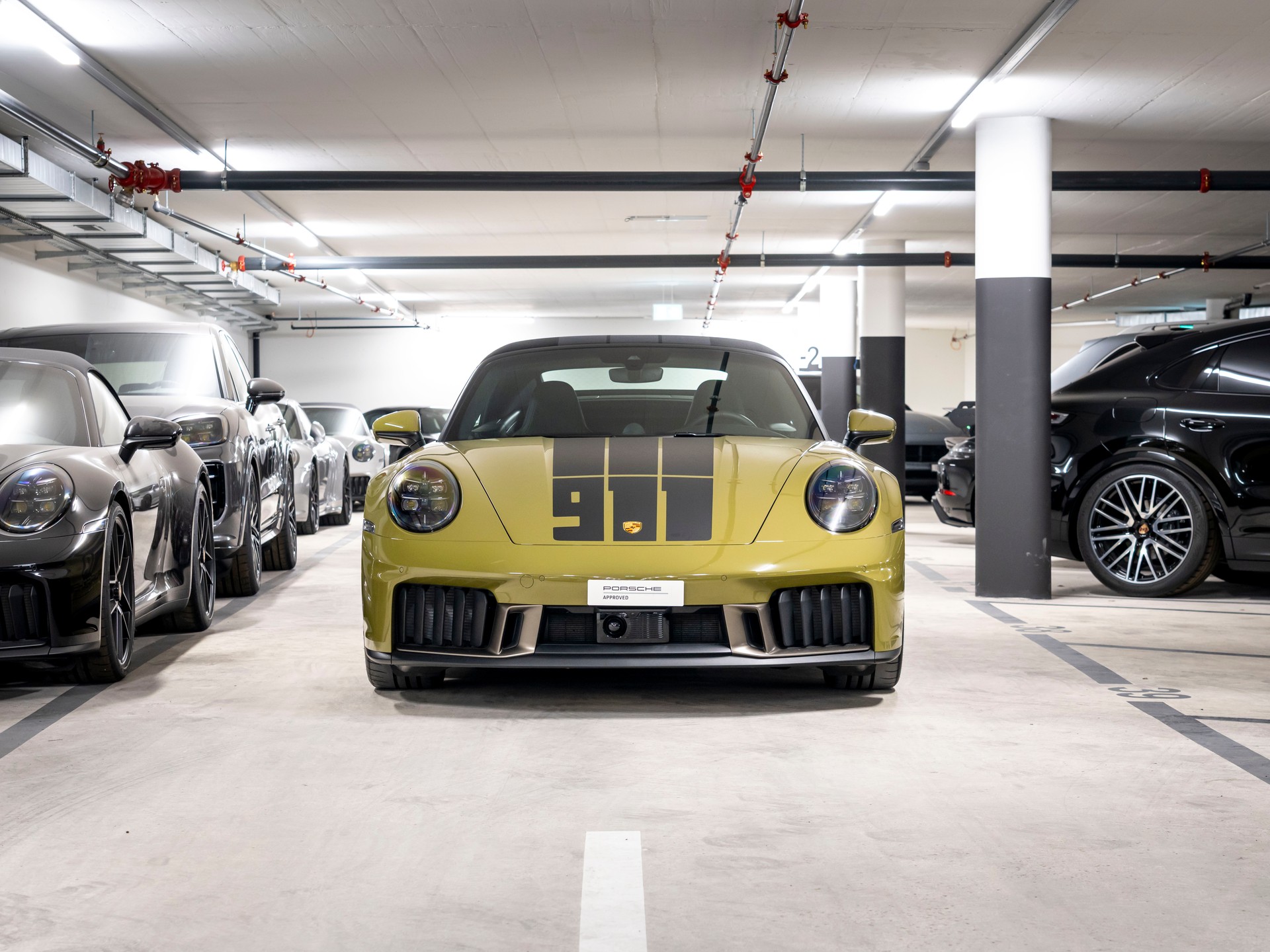 PORSCHE 911 Cabriolet Spirit 70 PDK-image-3