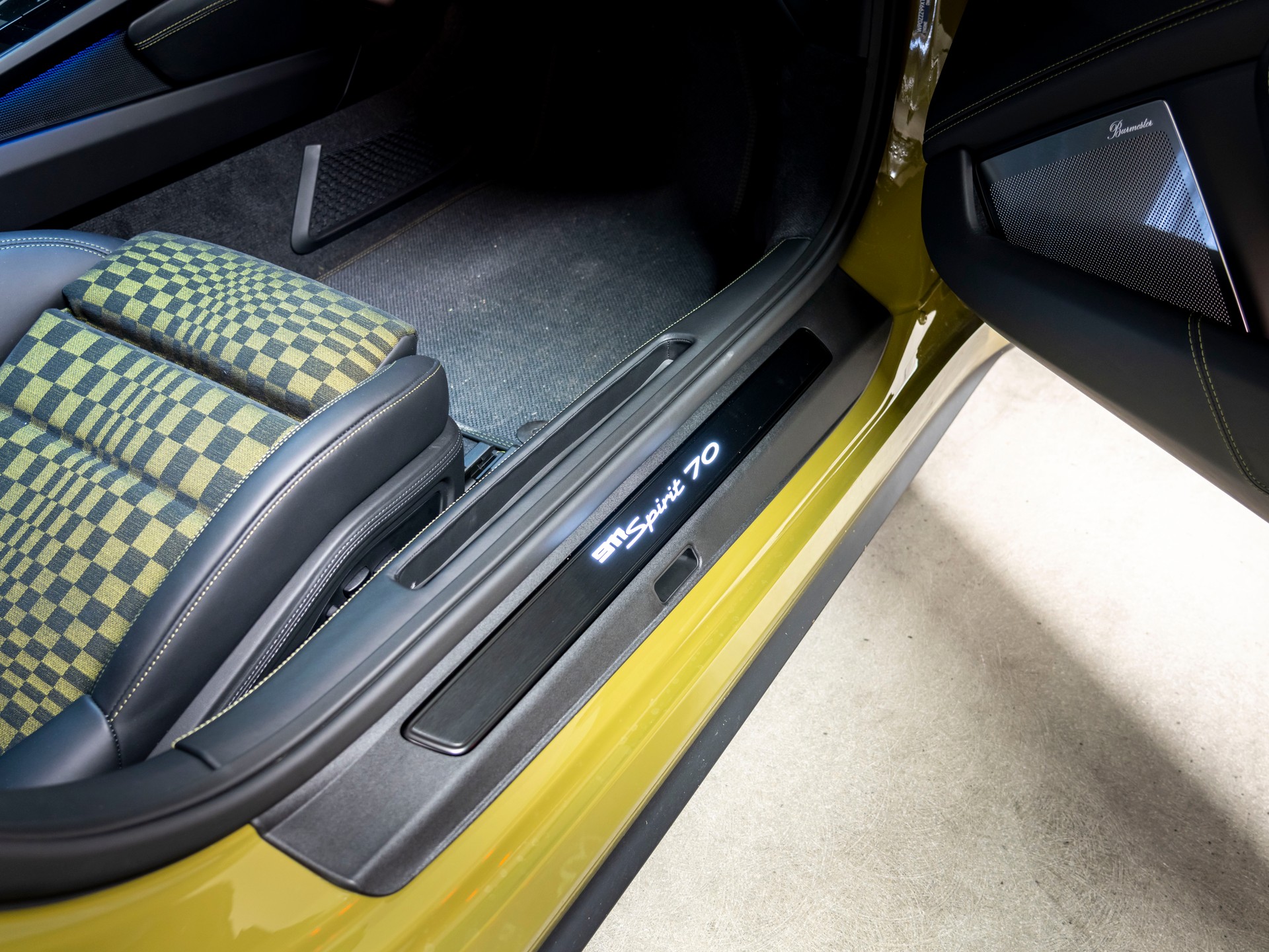 PORSCHE 911 Cabriolet Spirit 70 PDK-image-28